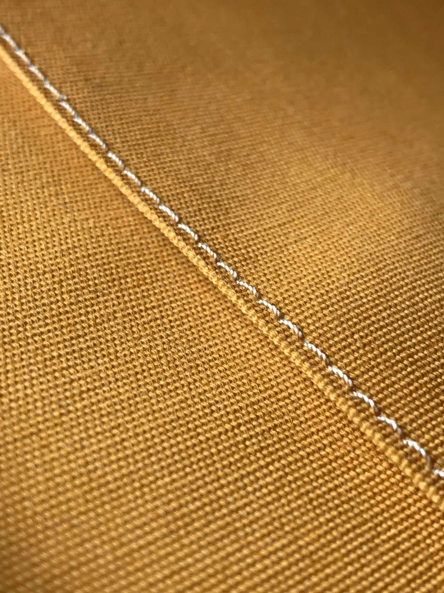 Goyard 其防水棉布衬里易于清洁 可通过其外部挂环将其挂在任何 化妆包 便携收纳款