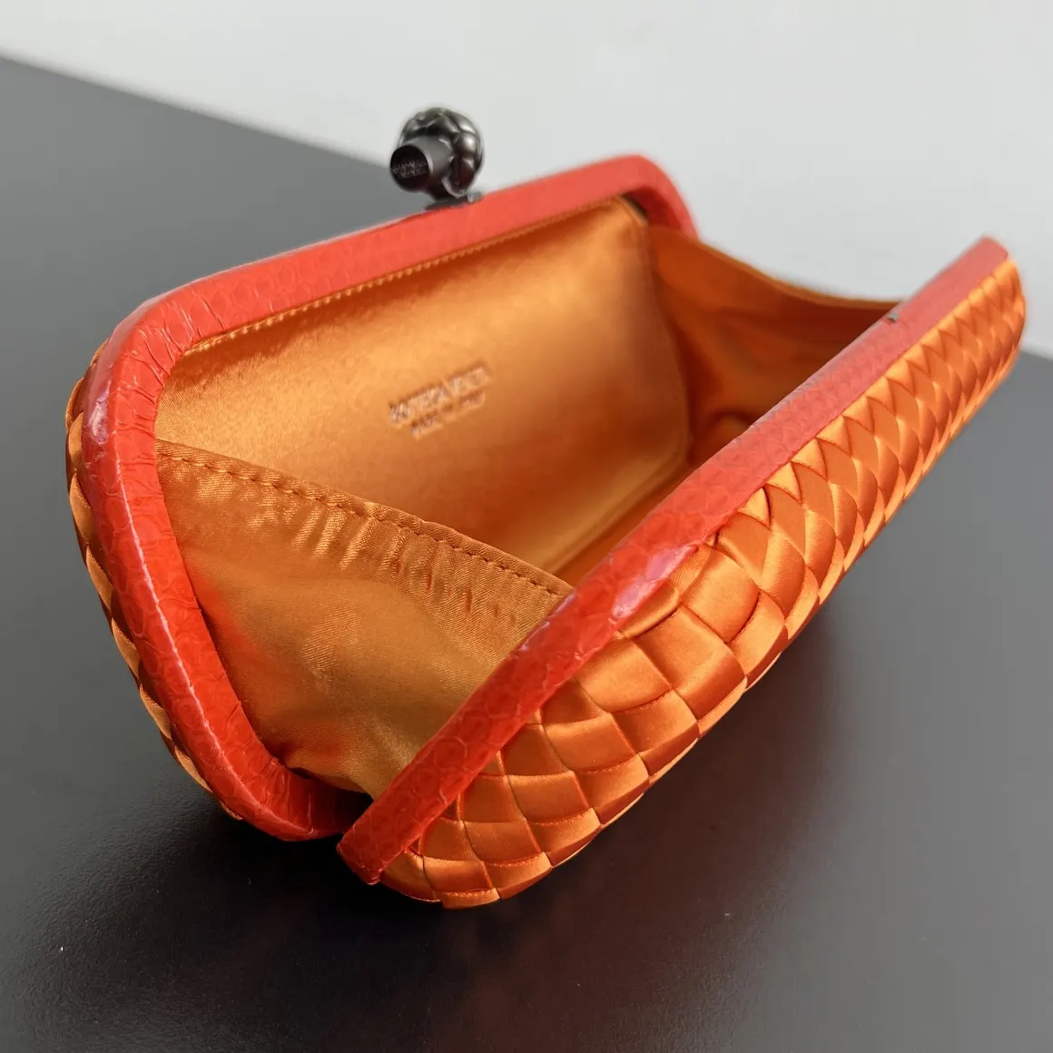 Bottega Veneta 化妝包 便携收納款(數字9) Bottega Veneta 化妝包 便携收納款(數字9)