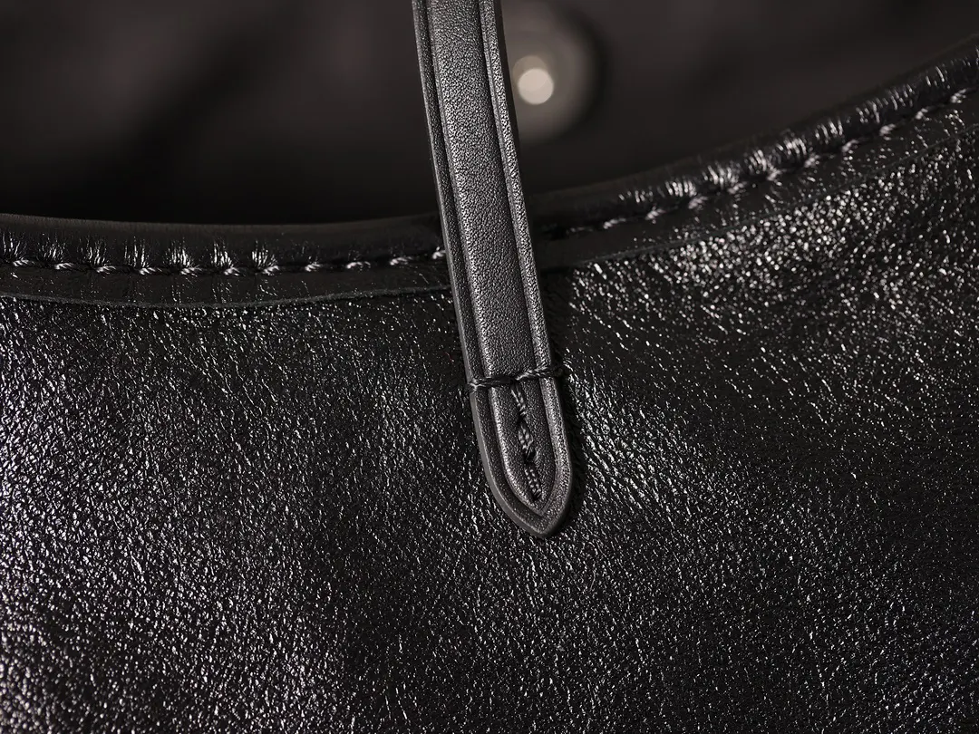 CarryAll 羊皮 水桶包 休閒水桶款