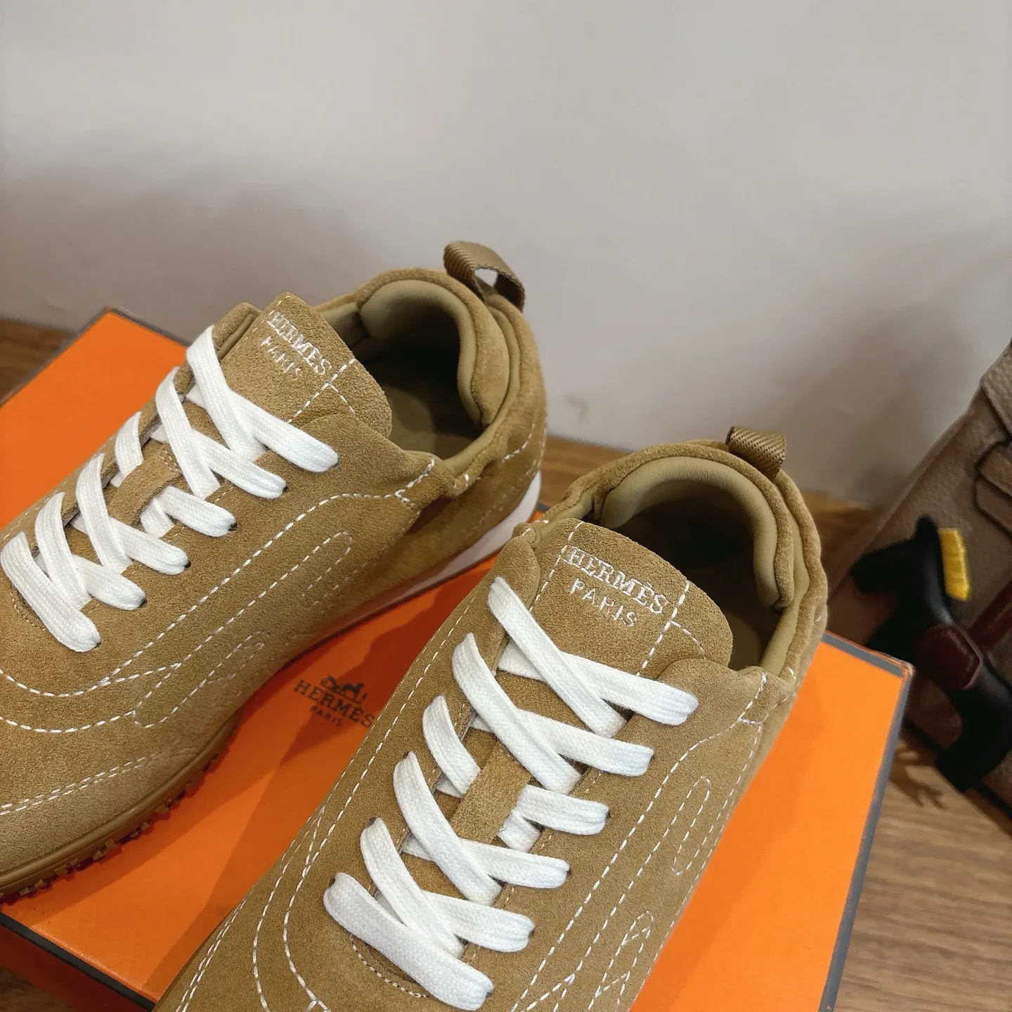 Hermès SS 运动鞋(數字6) Hermès SS 运动鞋(數字6)