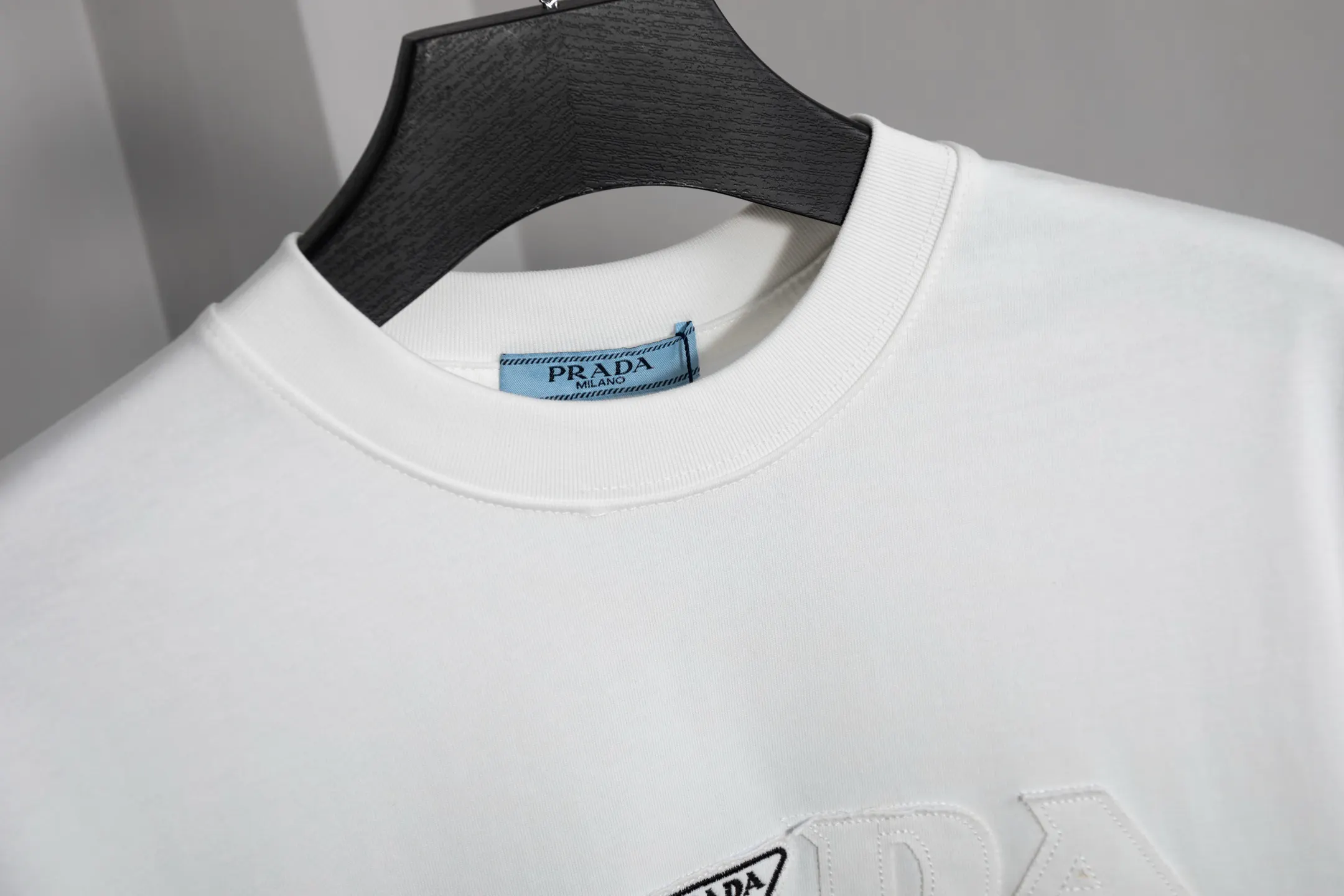 PRADA 贴布字母刺绣 短袖T恤 高克重休闲款