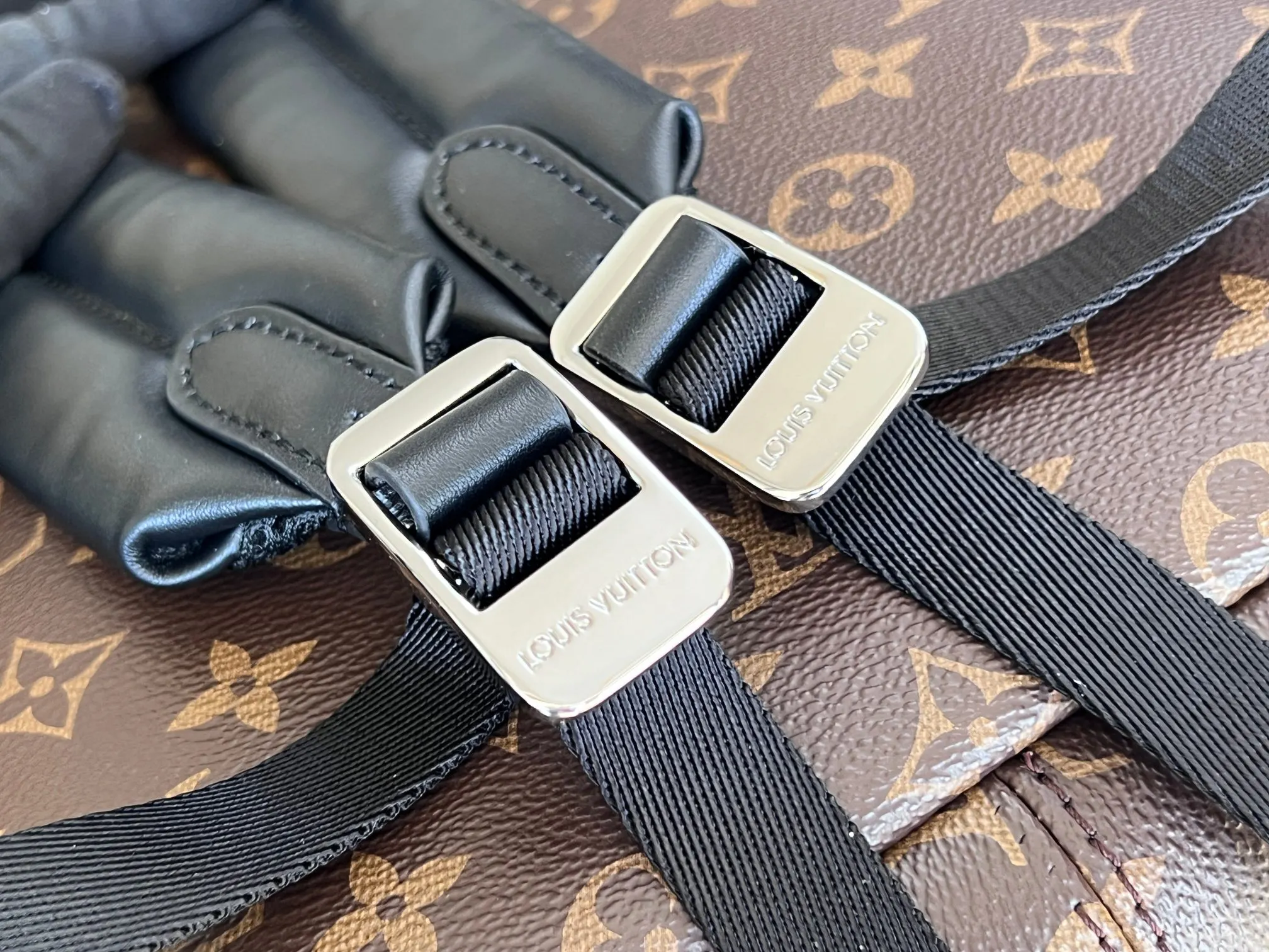 Monogram Backpack Leather Image 9 Monogram Backpack Leather Image 9