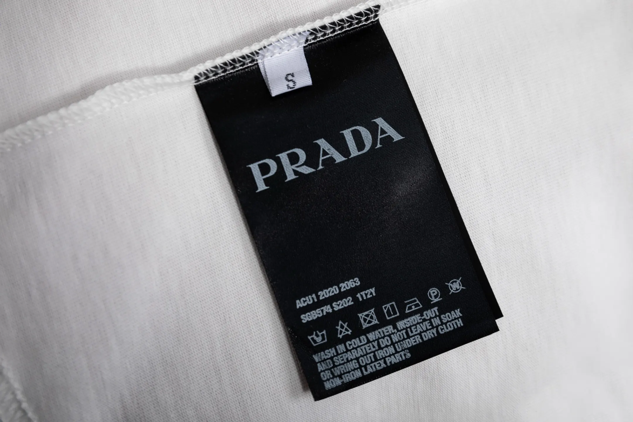 PRADA 贴布字母刺绣 短袖T恤 高克重休闲款