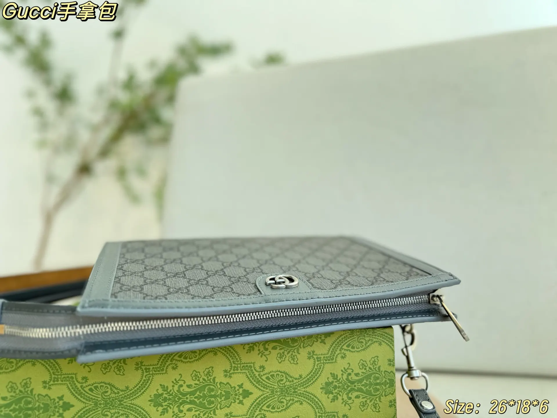Gucci 老花 帆布 手拿包 精致手拿款