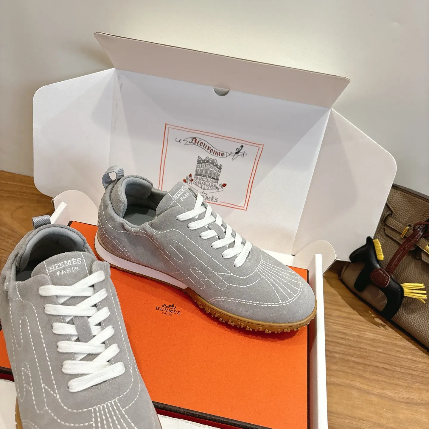 Hermès SS 运动鞋(數字2) Hermès SS 运动鞋(數字2)