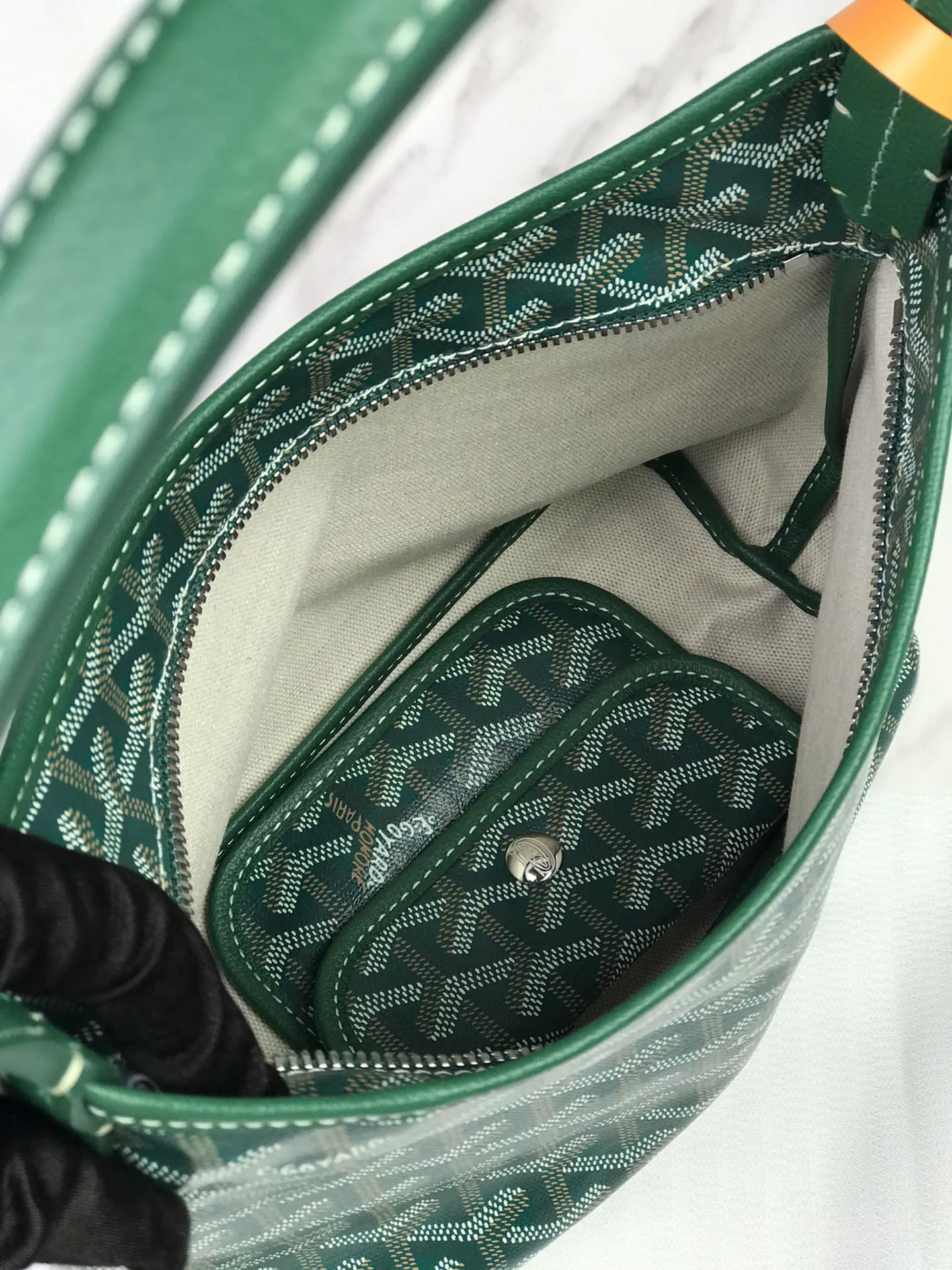 Hobo Shoulder Bag Vintage
