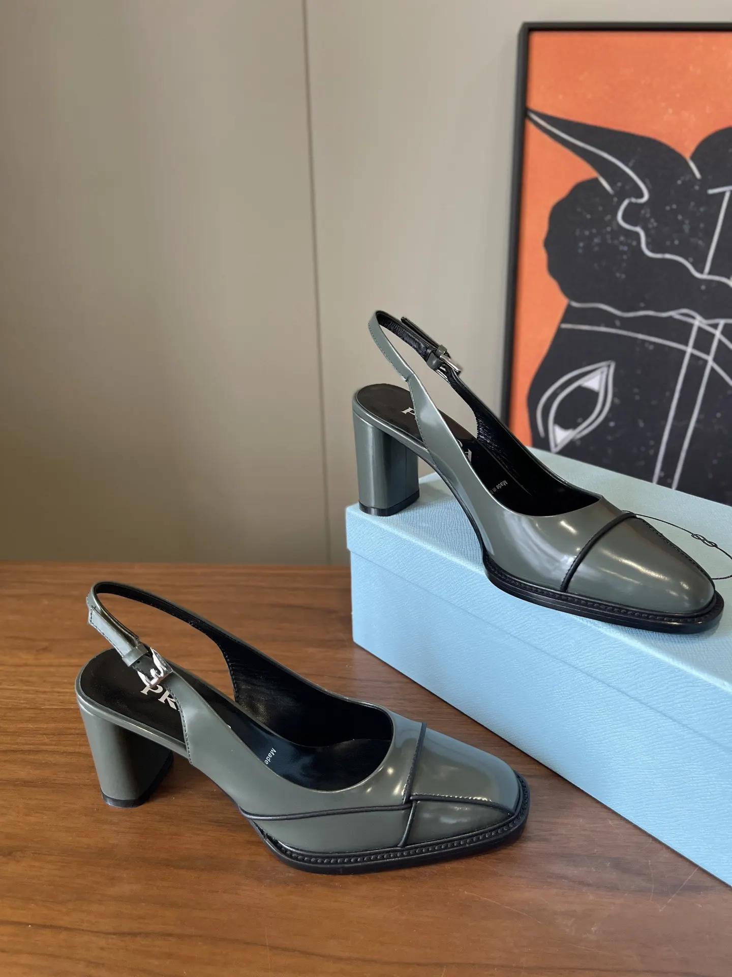 Prada 羊皮 单鞋 舒适 高跟鞋