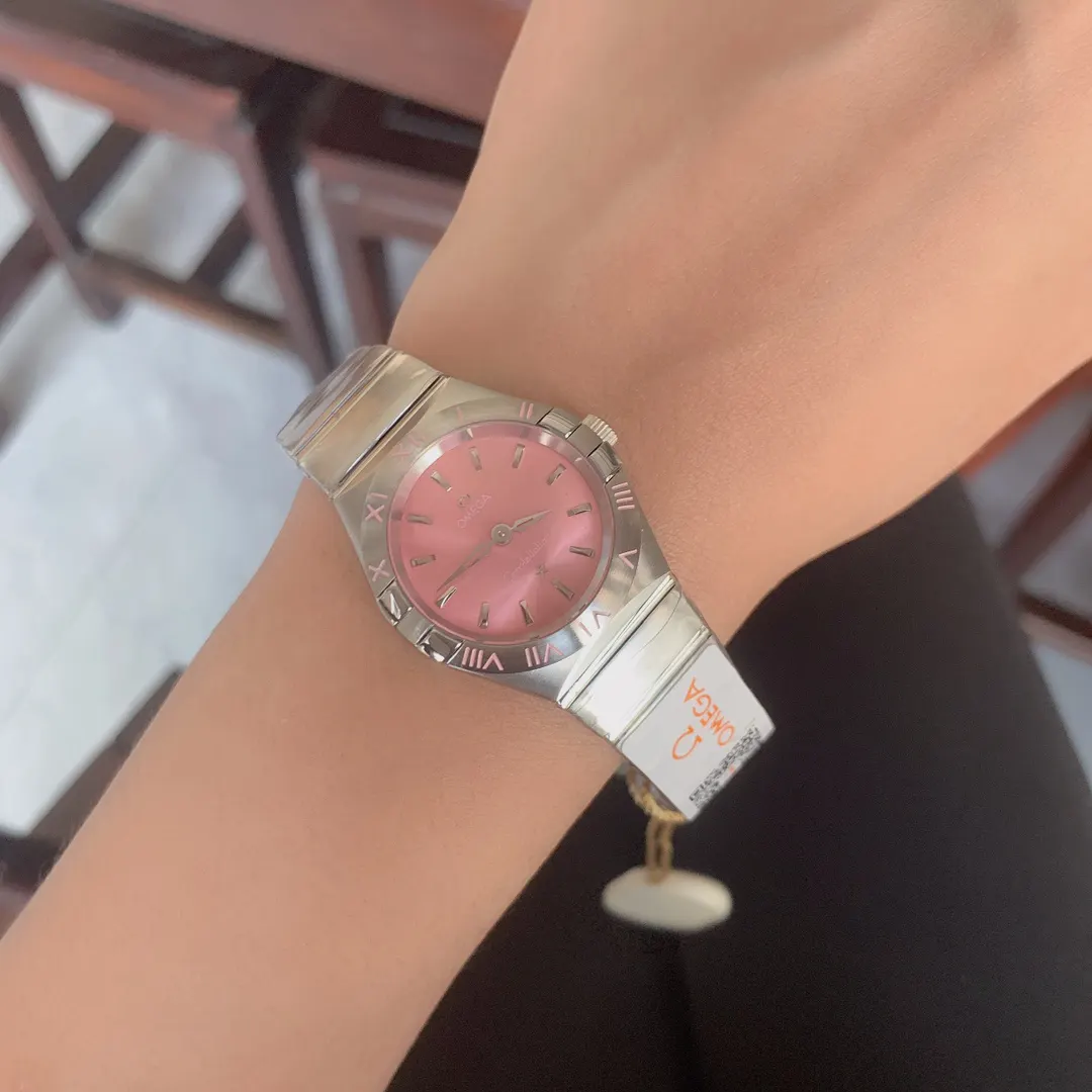 Omega 欧米茄星座系列全新彩色盘腕表 手錶 經典腕表款
