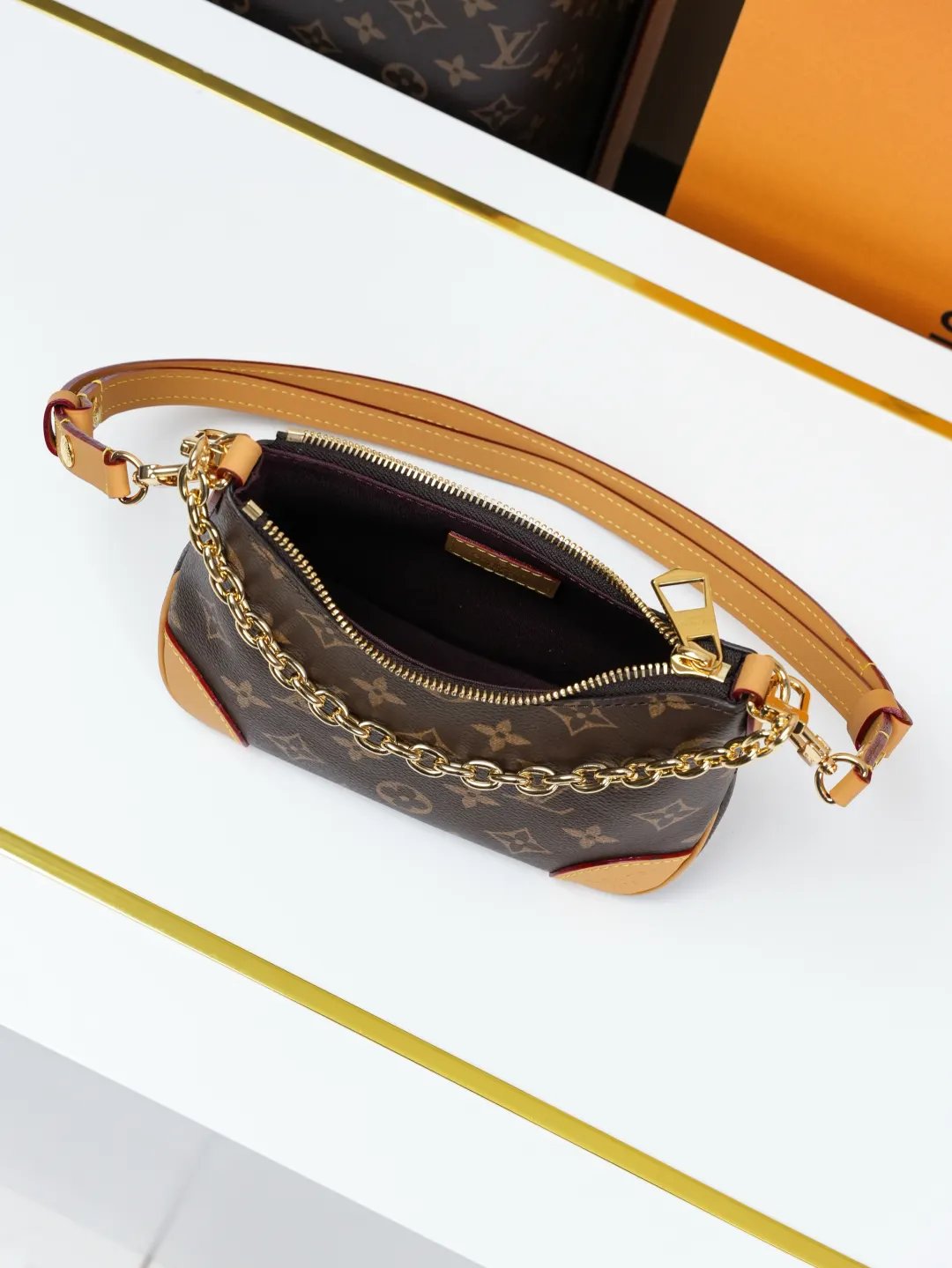 Monogram Chain Bag Leather Image 9 Monogram Chain Bag Leather Image 9