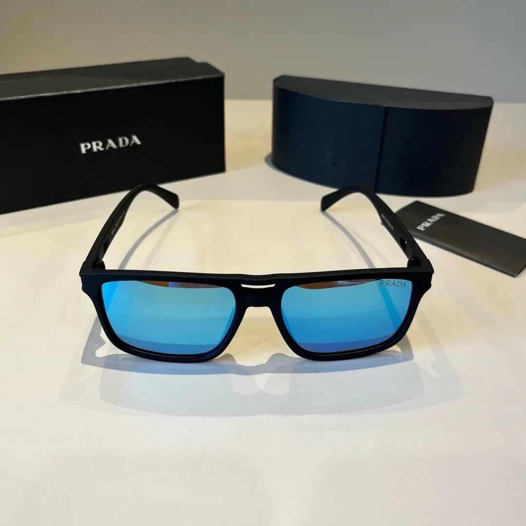 PRADA 太阳眼镜 时尚遮阳款