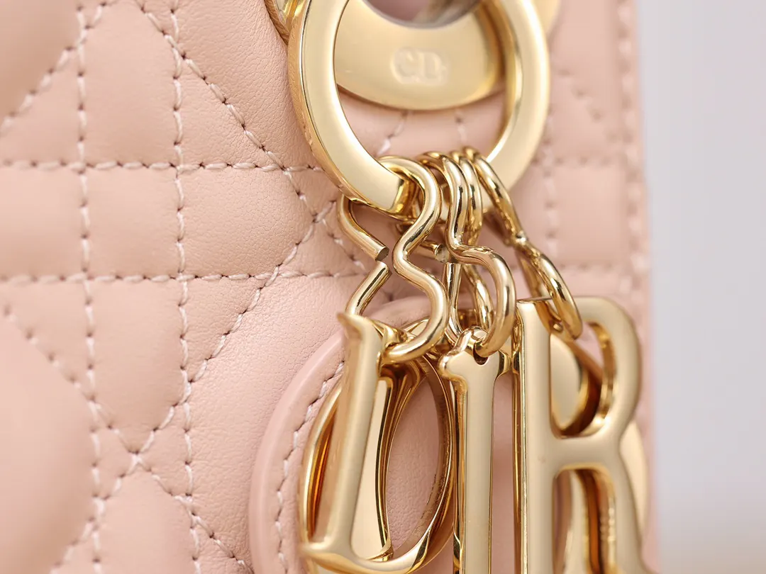 Dior Lady Dior Lady 粉色羊皮迷你手袋 金扣
