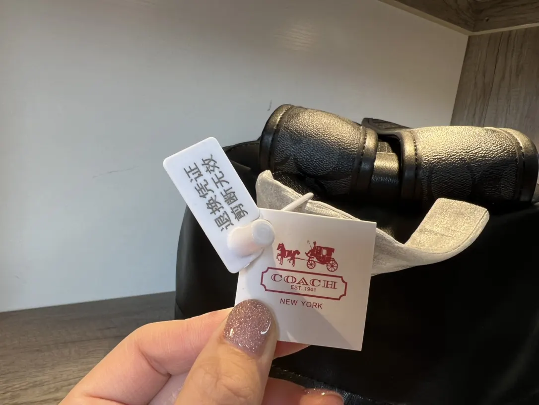 H☀ 潮男必备单品 同款 潮牌系列 雙肩包 实用雙肩款