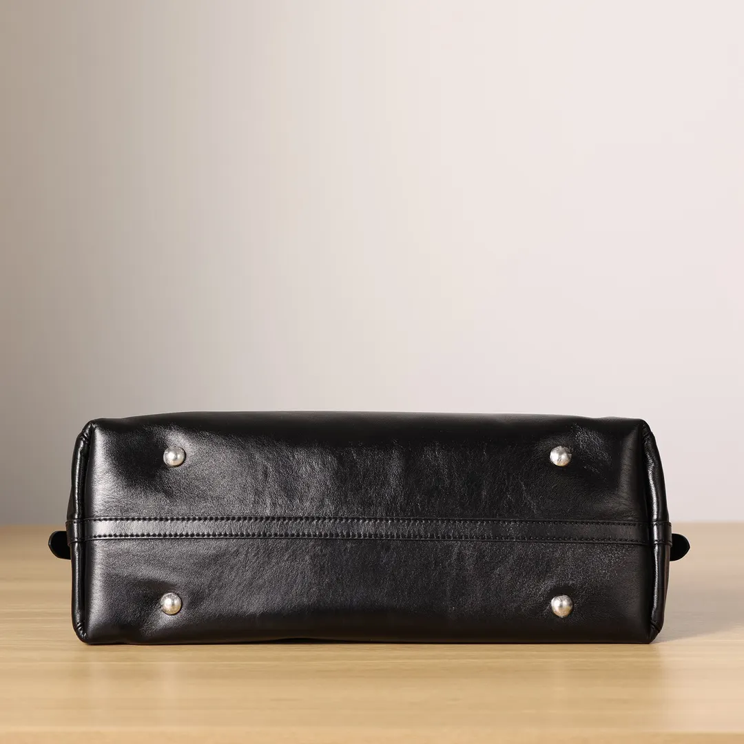 CarryAll 牛皮 水桶包 休閒水桶款(數字9) CarryAll 牛皮 水桶包 休閒水桶款(數字9)
