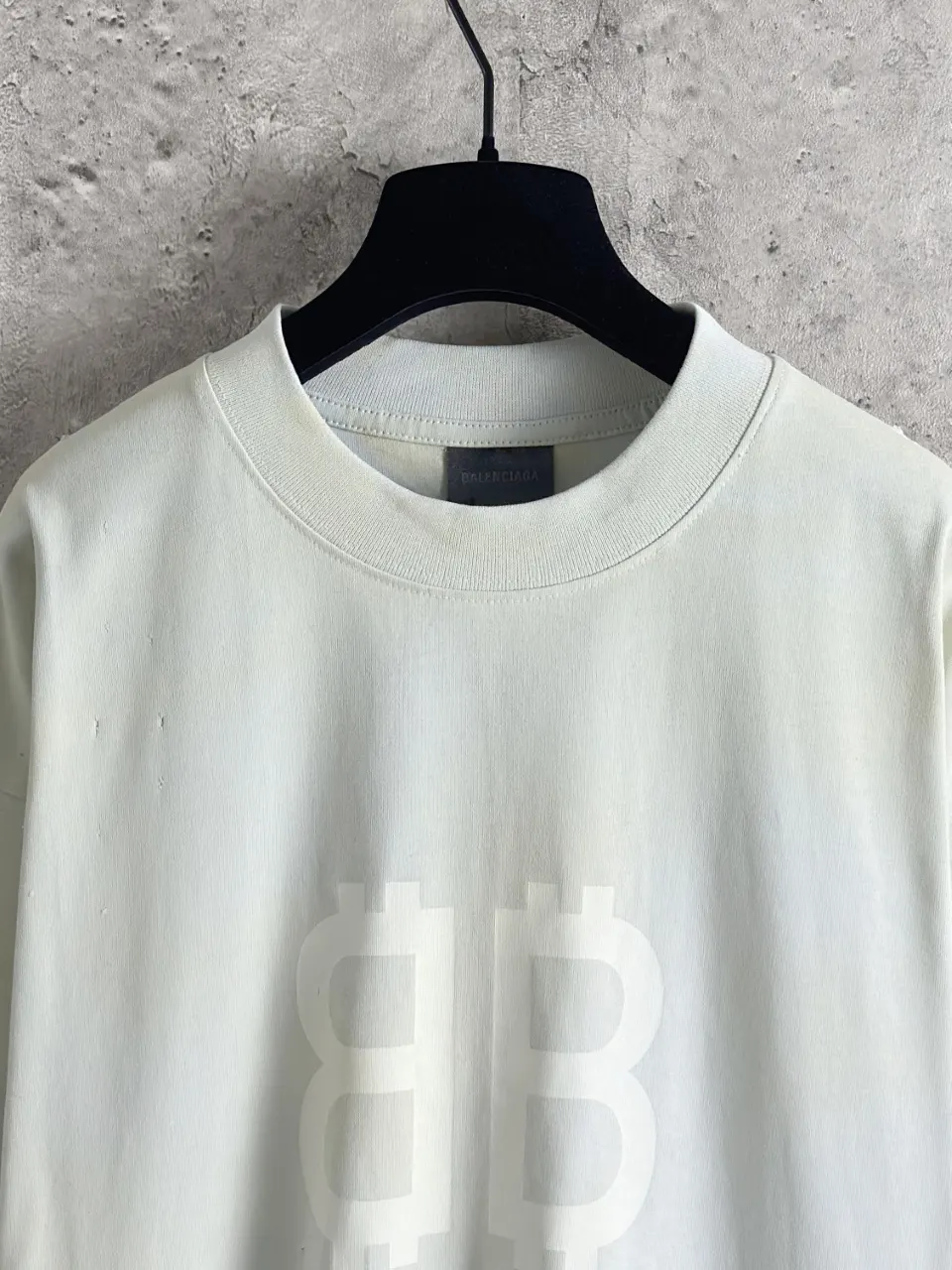 Balenciaga 杏色 短袖T恤