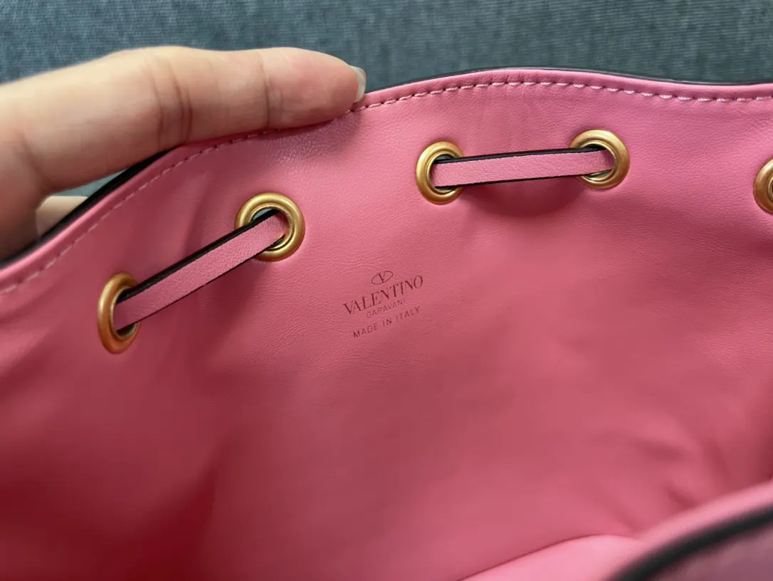 Valentino 羊皮 鏈條包 精致鏈條款