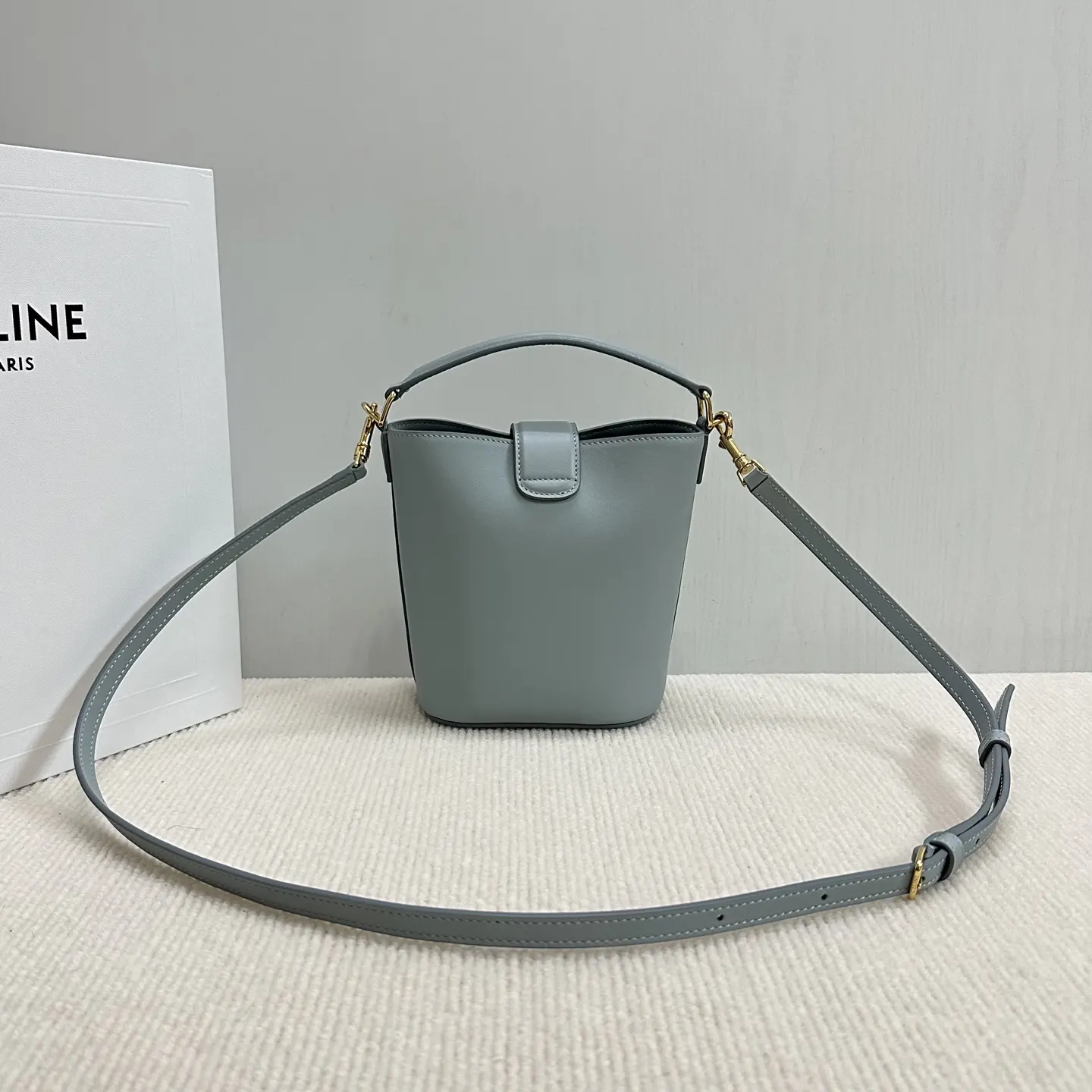 Triomphe 蓝色 金色 小牛皮 水桶包 休闲水桶款