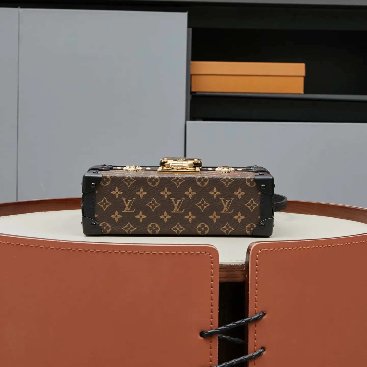 LV 牛皮 手拿包 精致手拿款