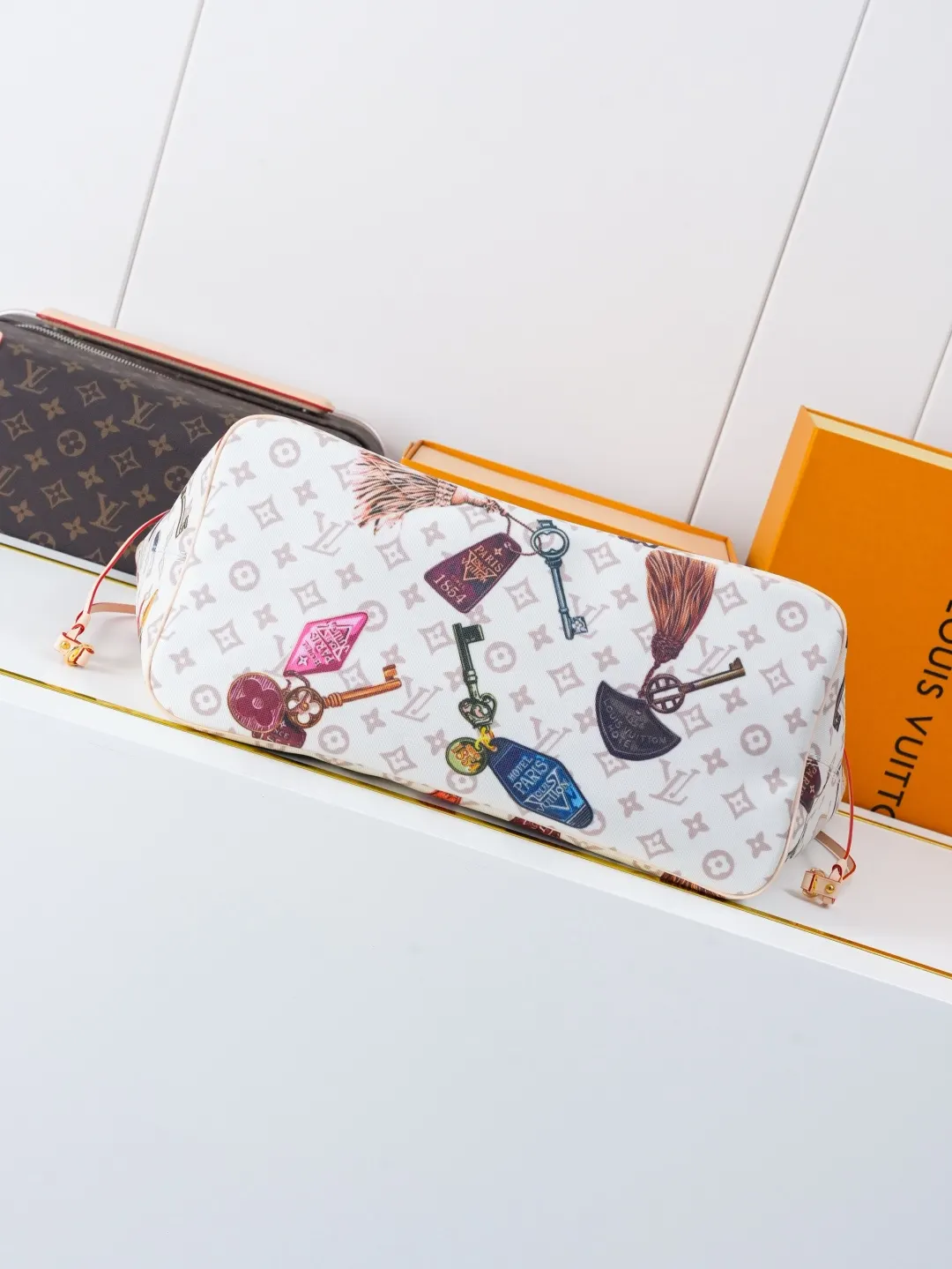 Neverfull 牛皮 收納包 旅行收納款