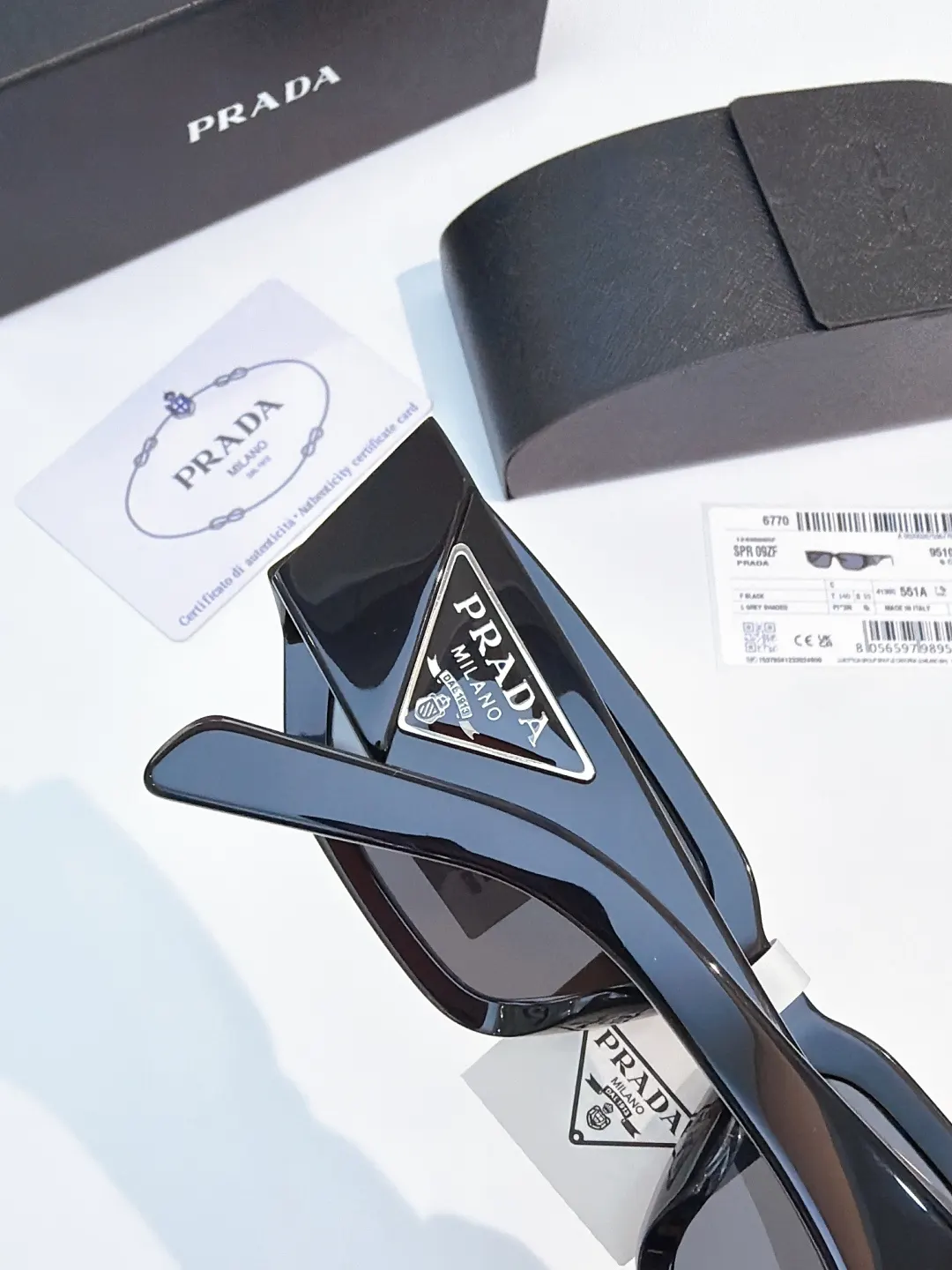 PRADA SPR09Z 太阳眼镜 时尚遮阳款