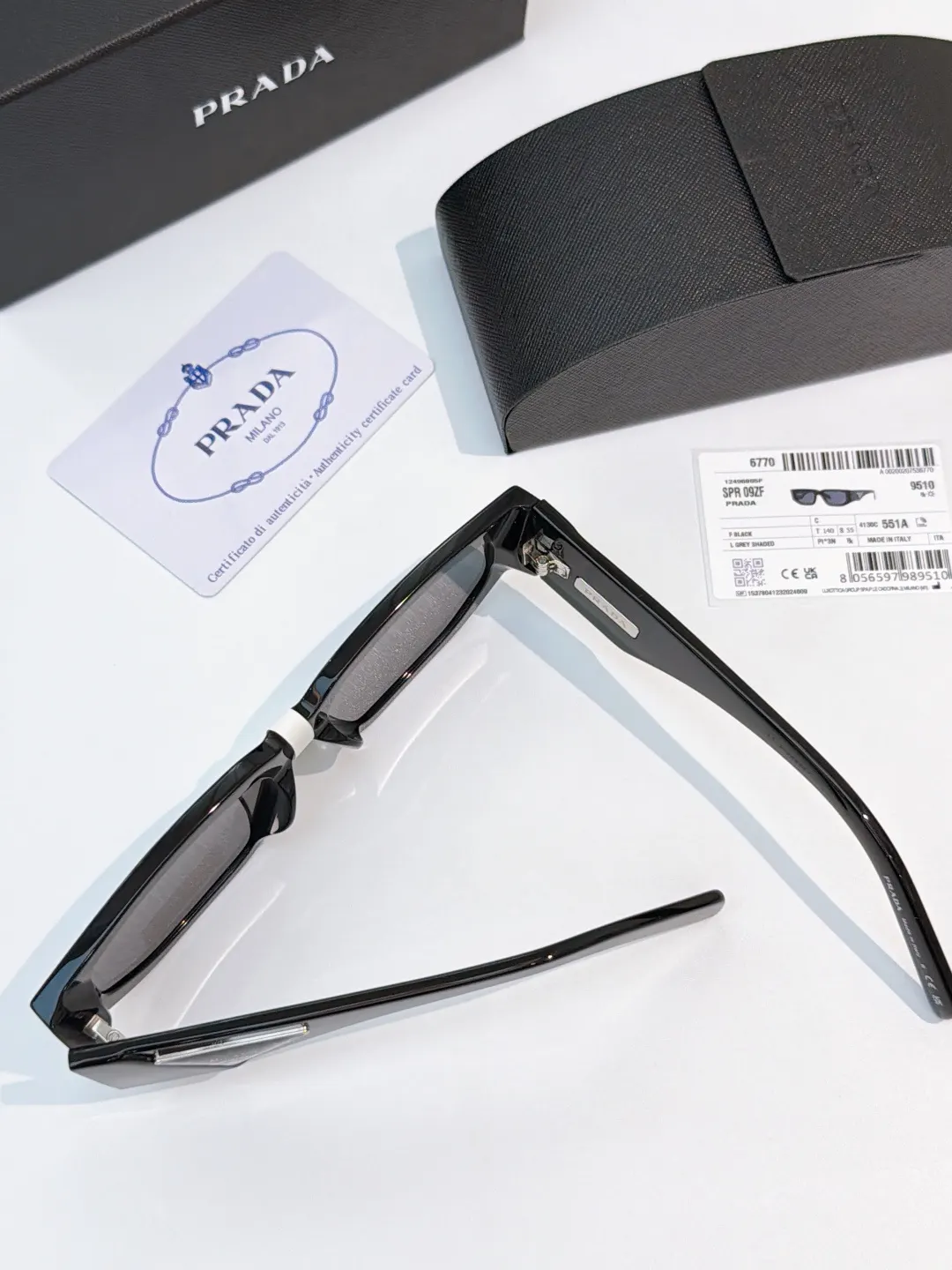 PRADA SPR09Z 太阳眼镜 时尚遮阳款