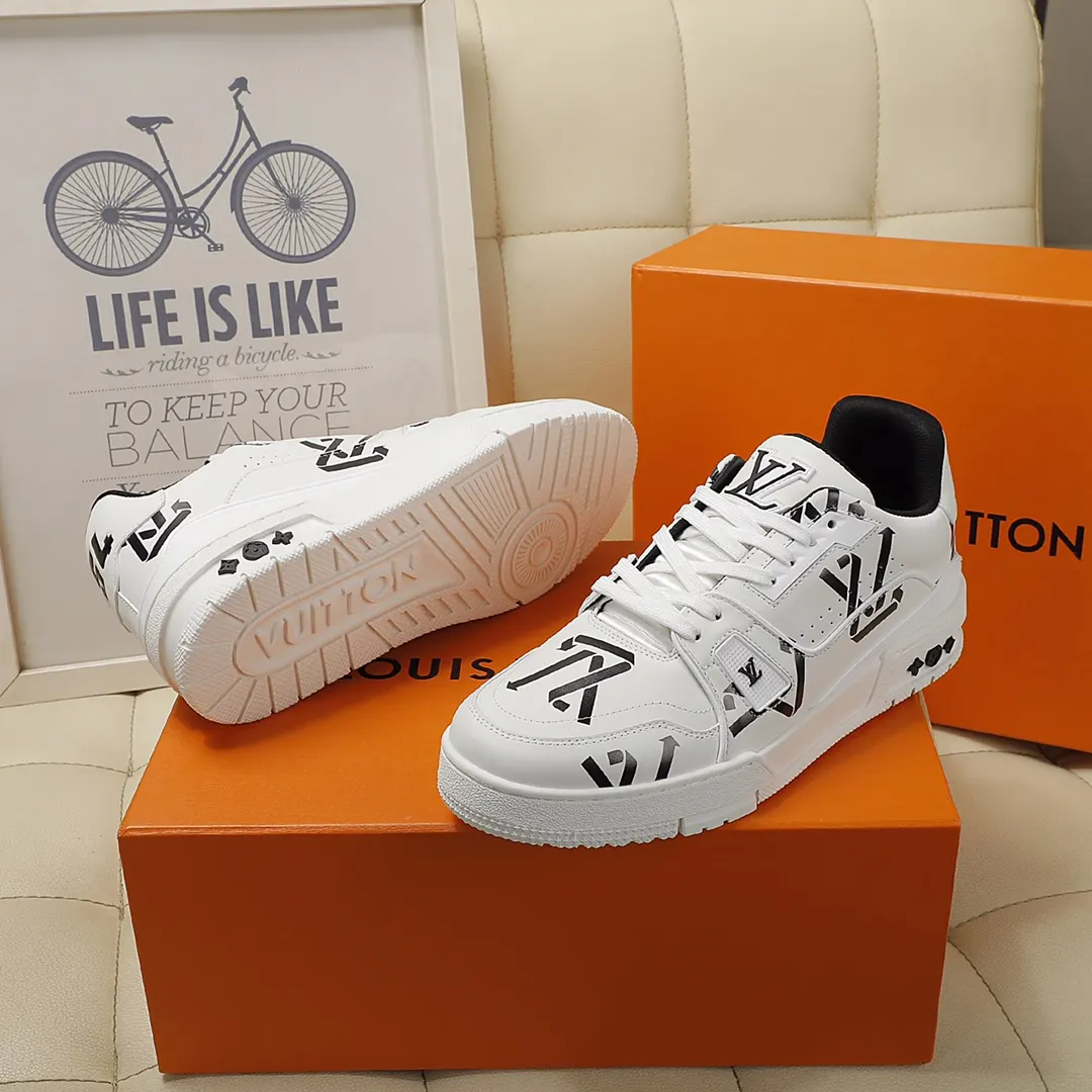 Louis Vuitton Sneakers