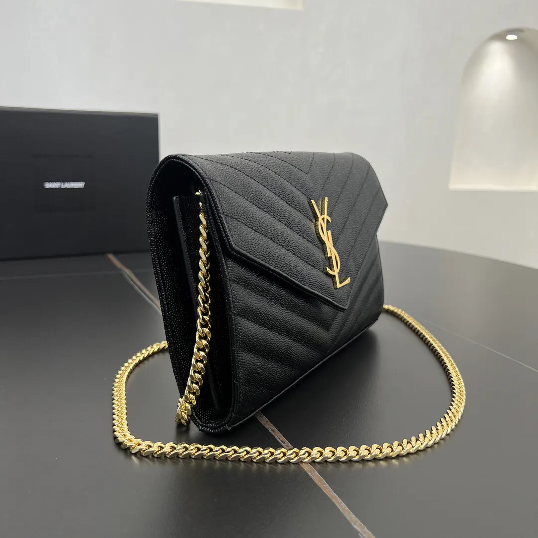 Chain Bag Leather