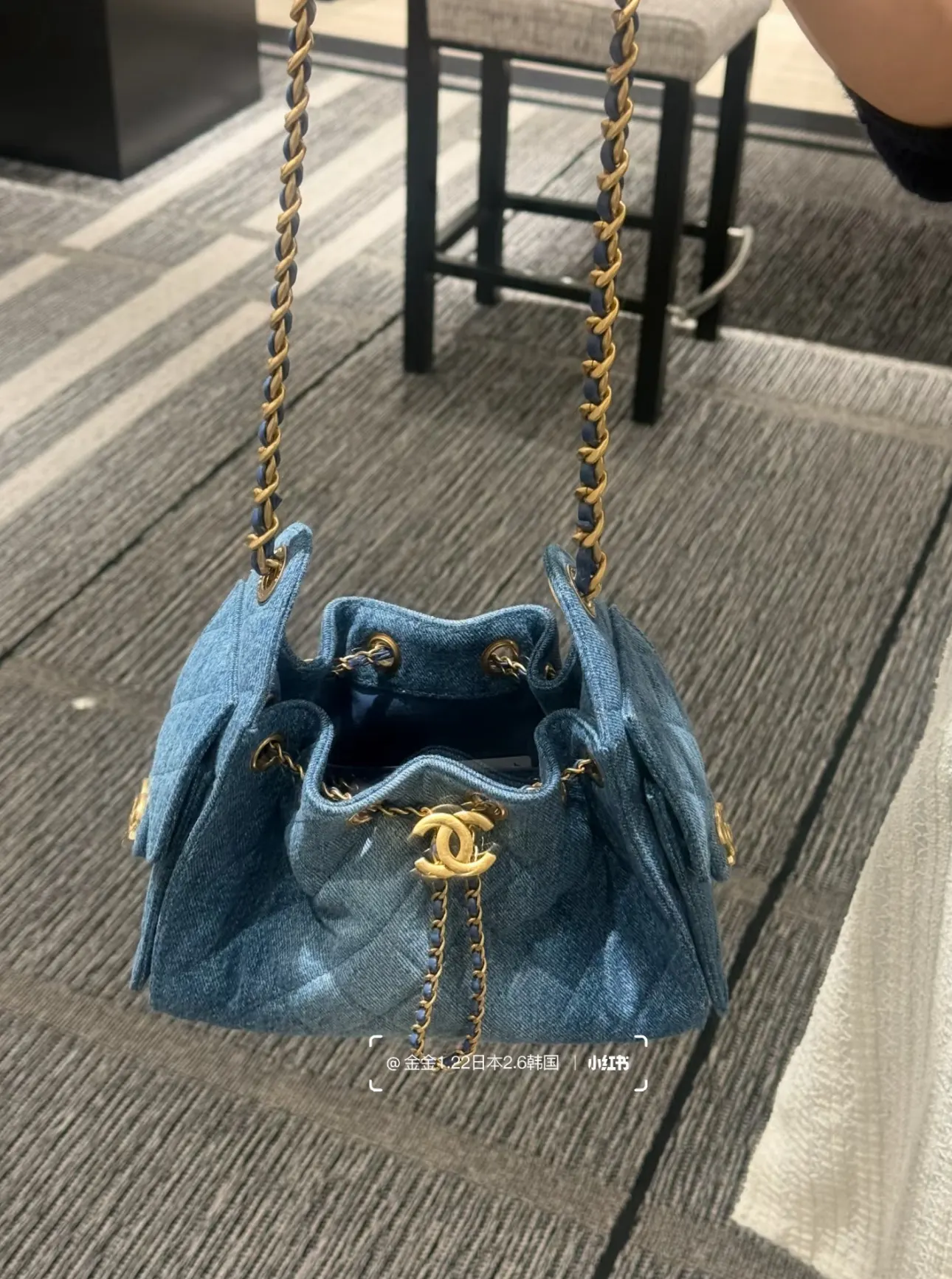 Chanel 白色牛皮Hobo腋下包 金链 复古