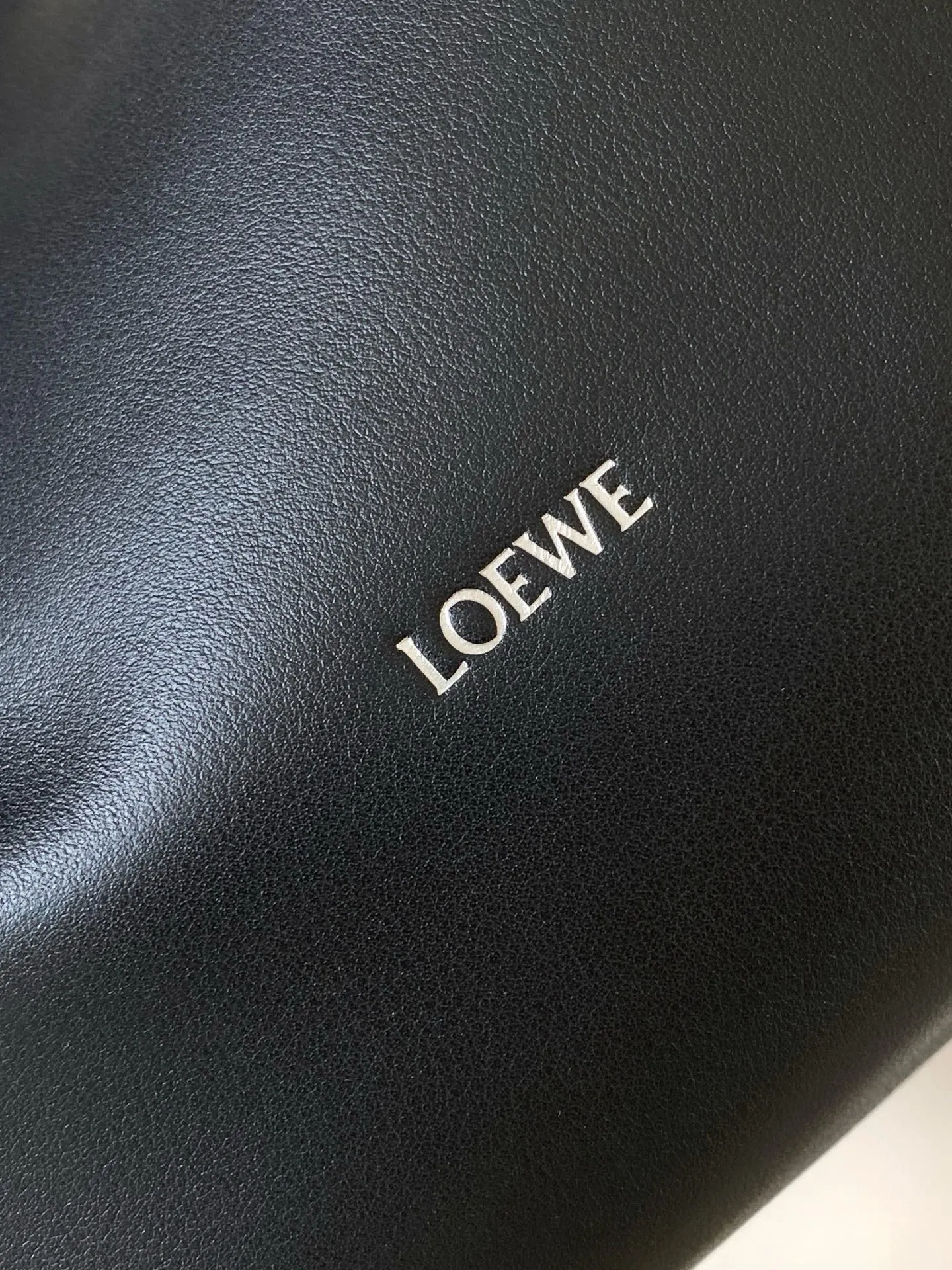 Loewe 黑色 小牛皮 托特包 大容量托特款