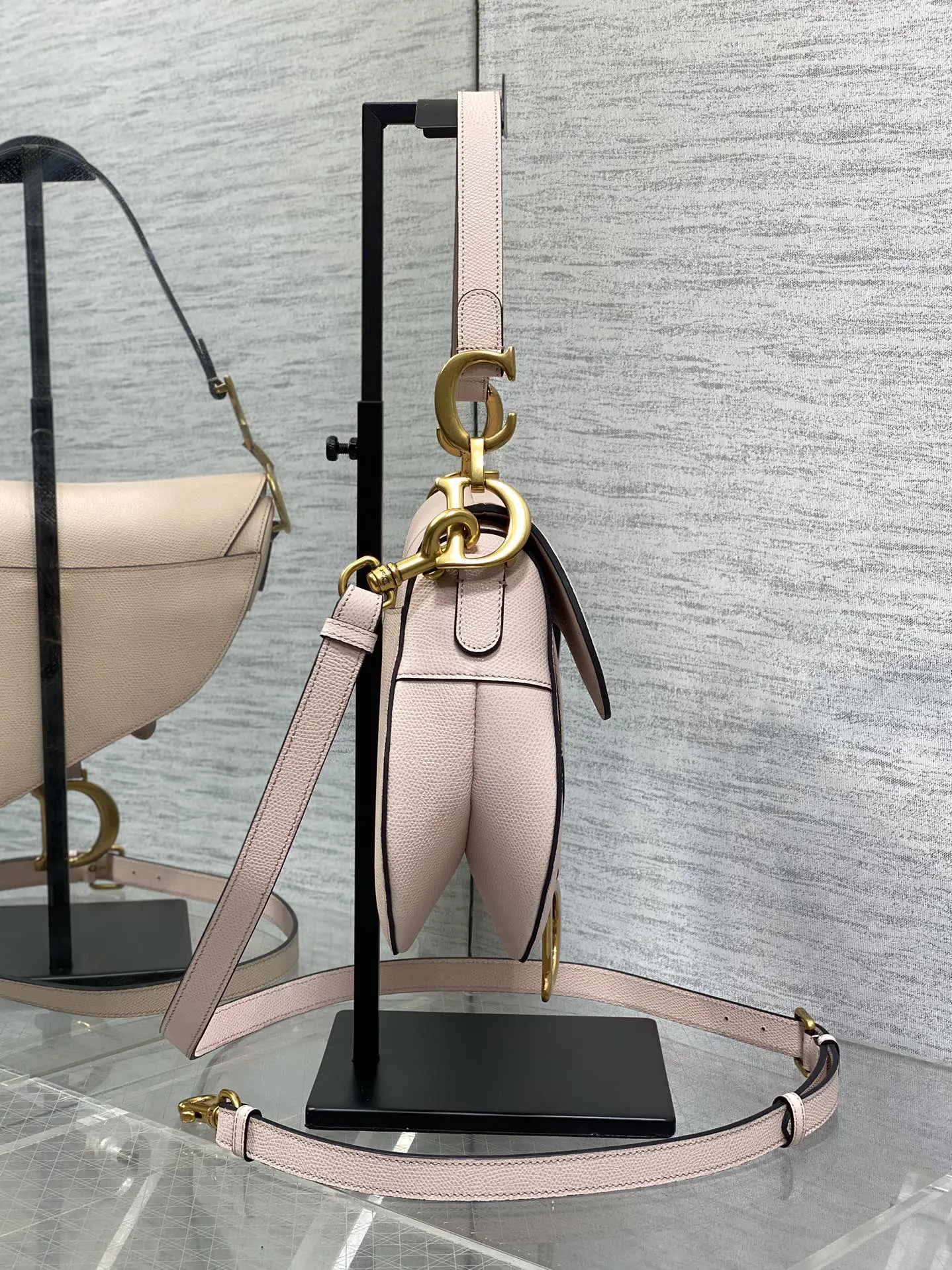 Dior Fashion Item Travel Classic