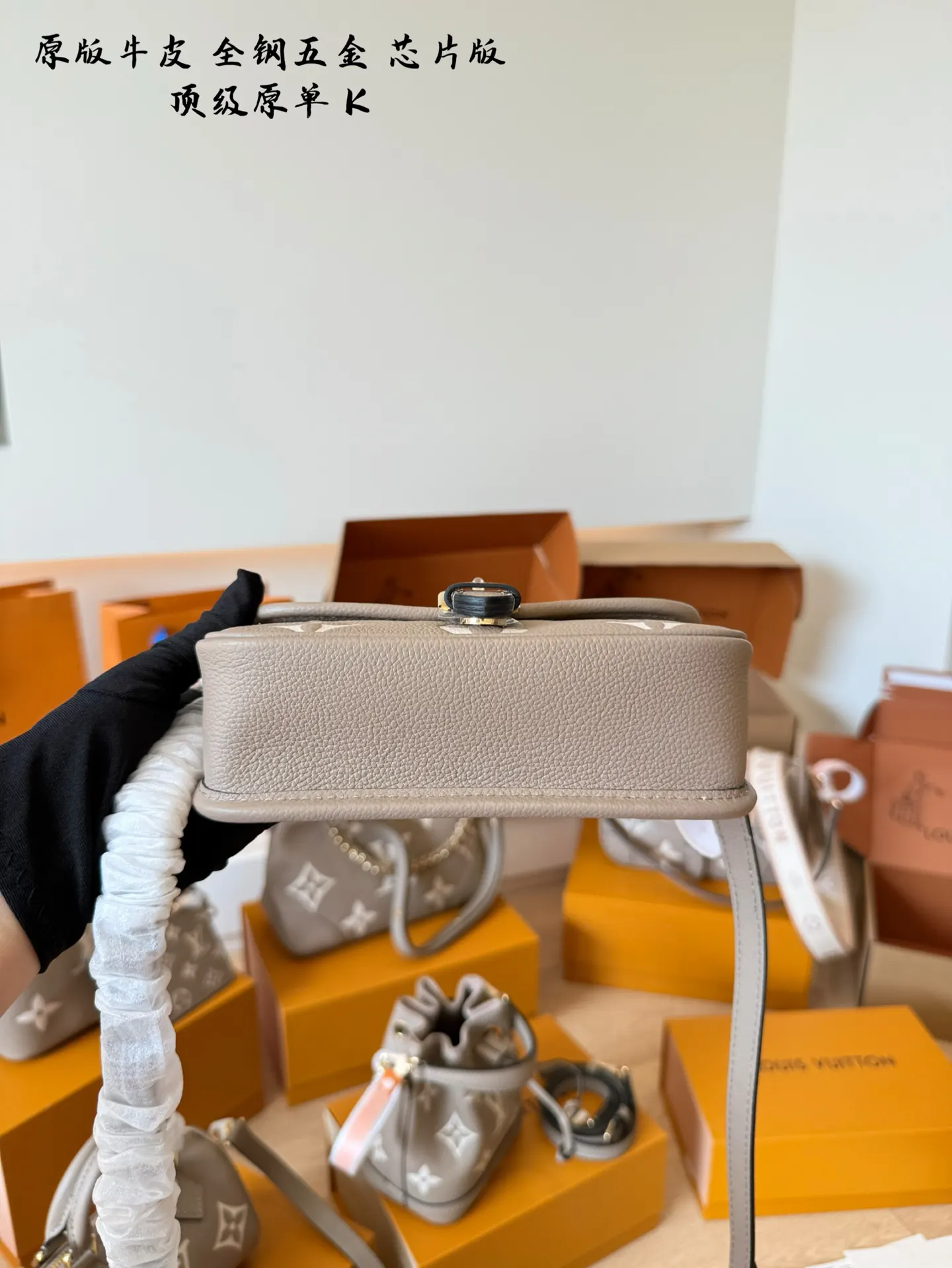 LV 法棍nano 一只nano 可爱的像一块小蛋糕 斜挎 腋下包 复古腋下背款