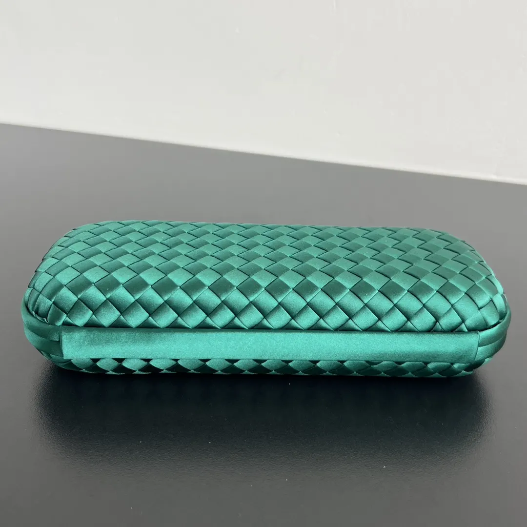 Bottega Veneta 化妆包 便携收纳款