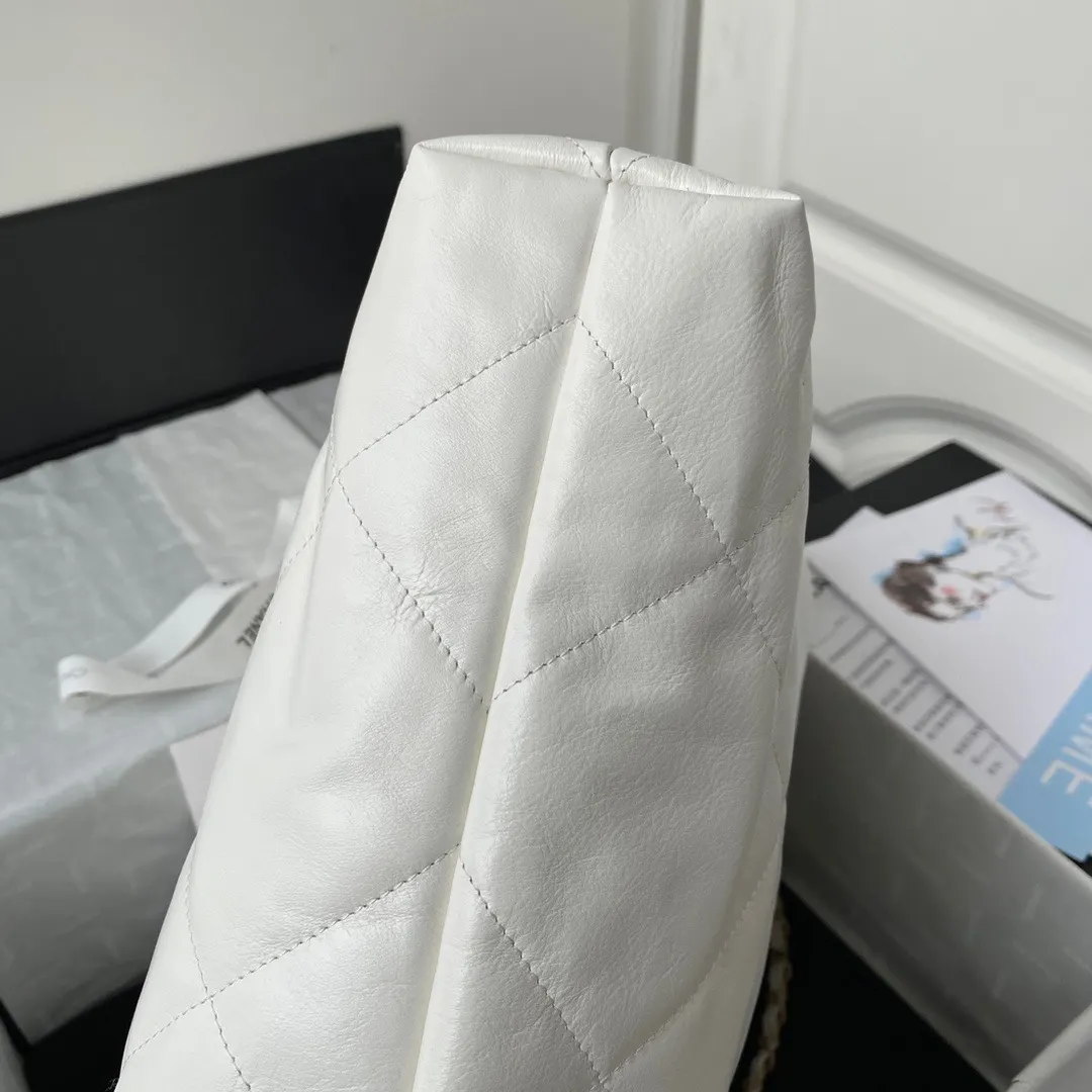 Fashion Item Travel