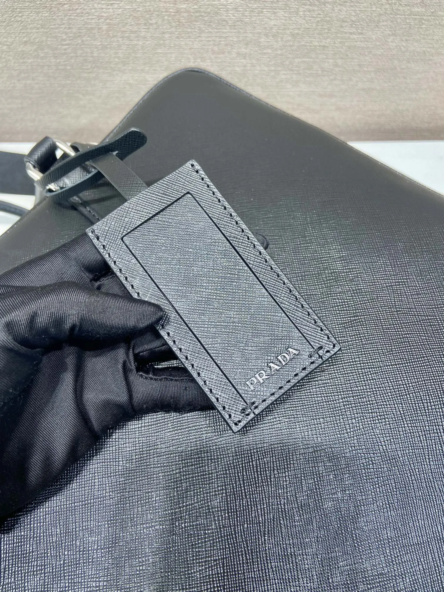 Prada Saffiano 十字纹牛皮 公文包 商务通勤