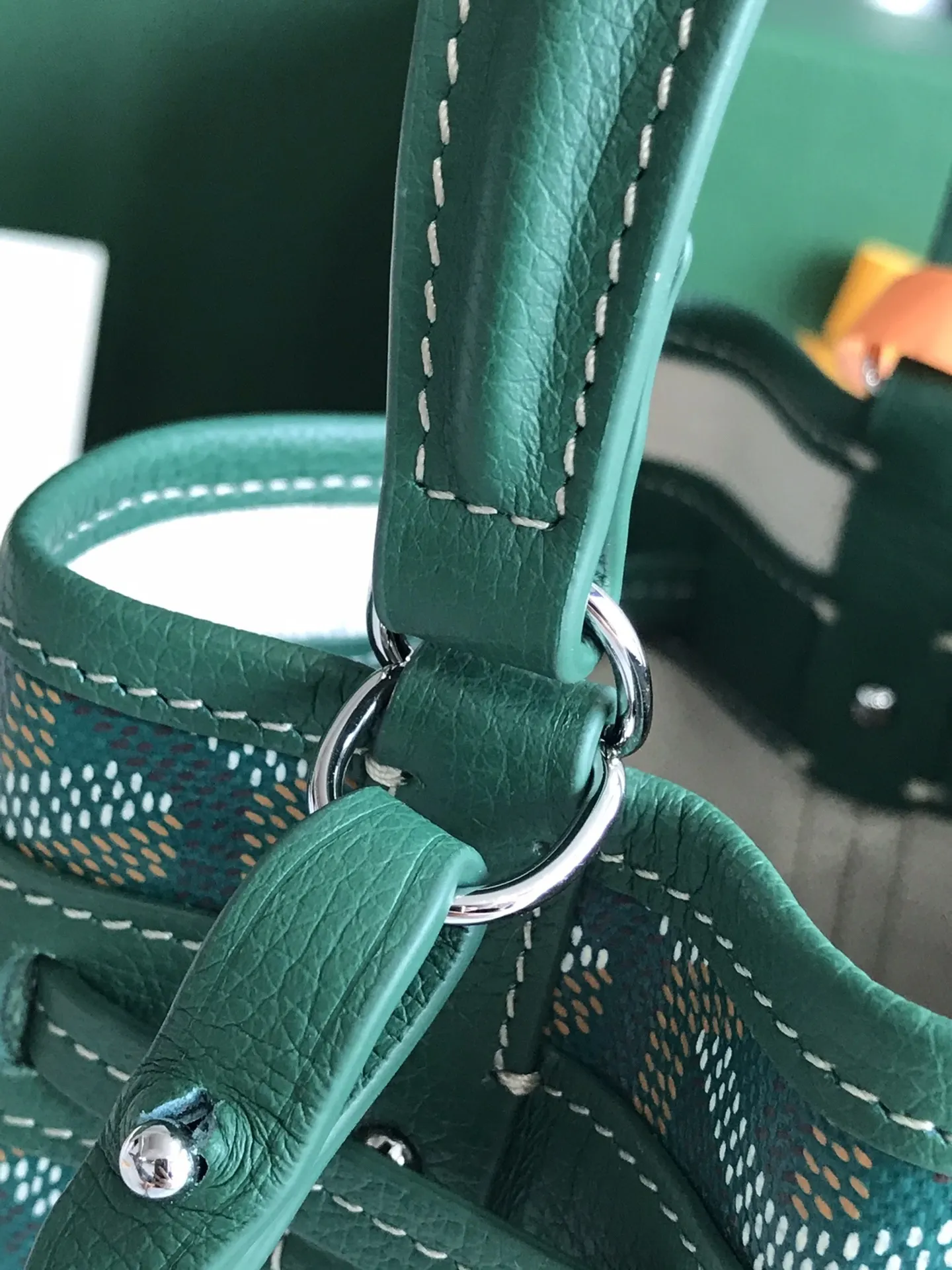Goyard 皮革 × ×鼎鼎戈雅 水桶包 休闲水桶款
