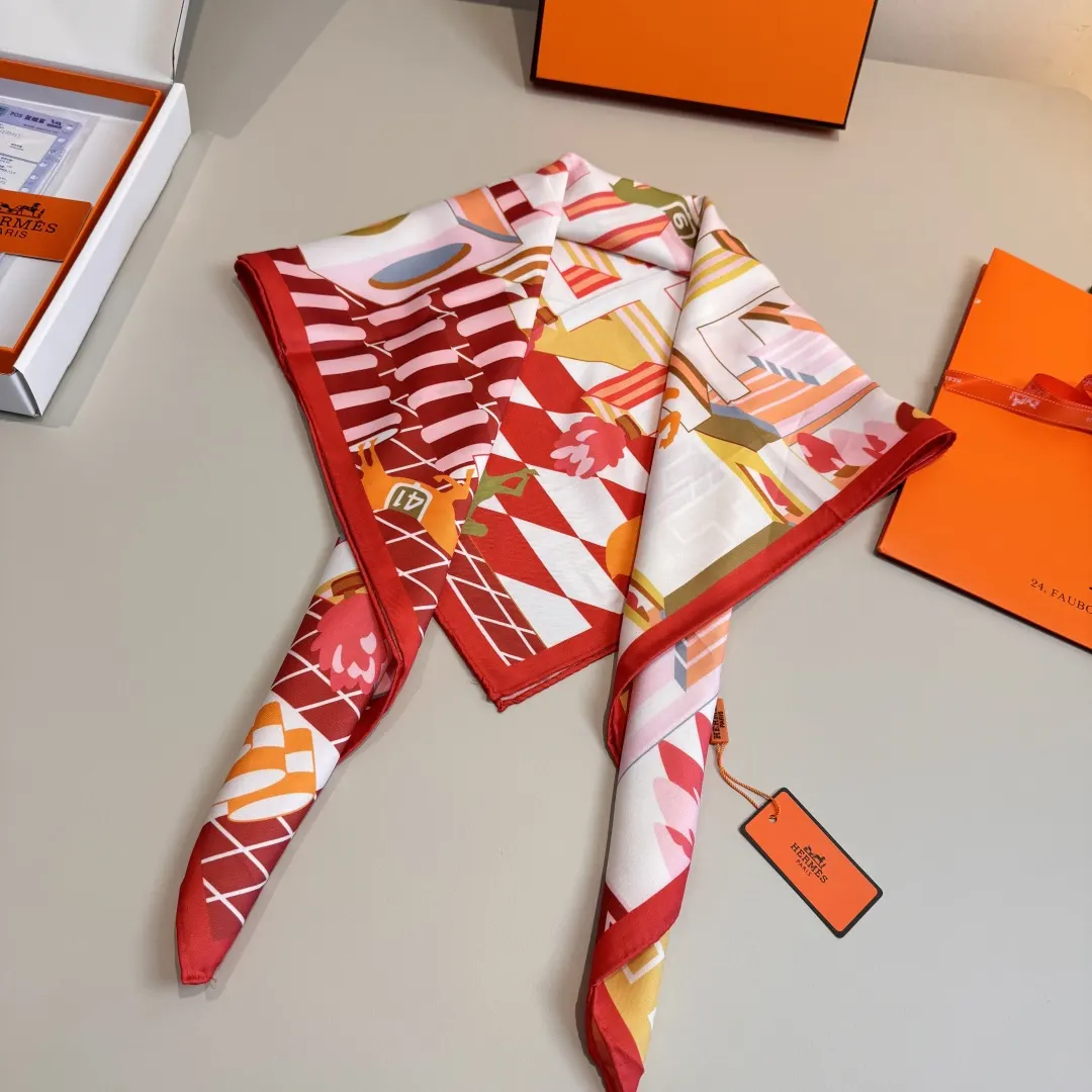 Hermès 丝巾 精致配飾(數字7) Hermès 丝巾 精致配飾(數字7)