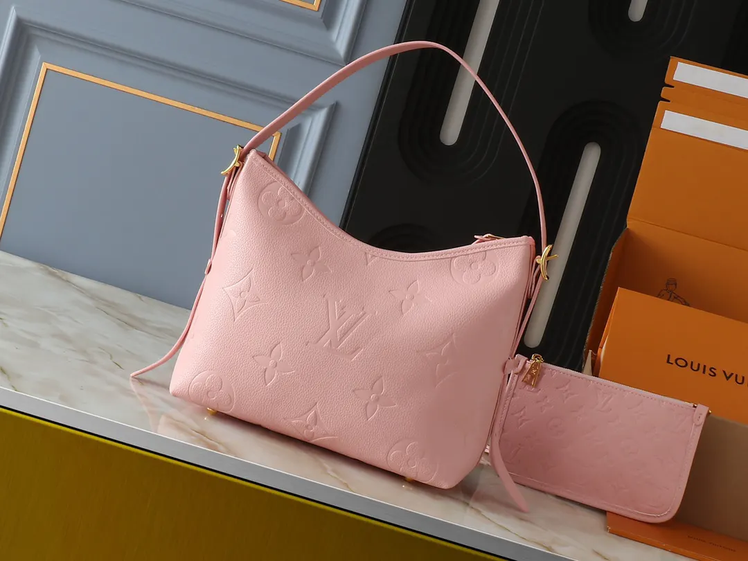 CarryAll Monogram 手拿包 精致手拿款