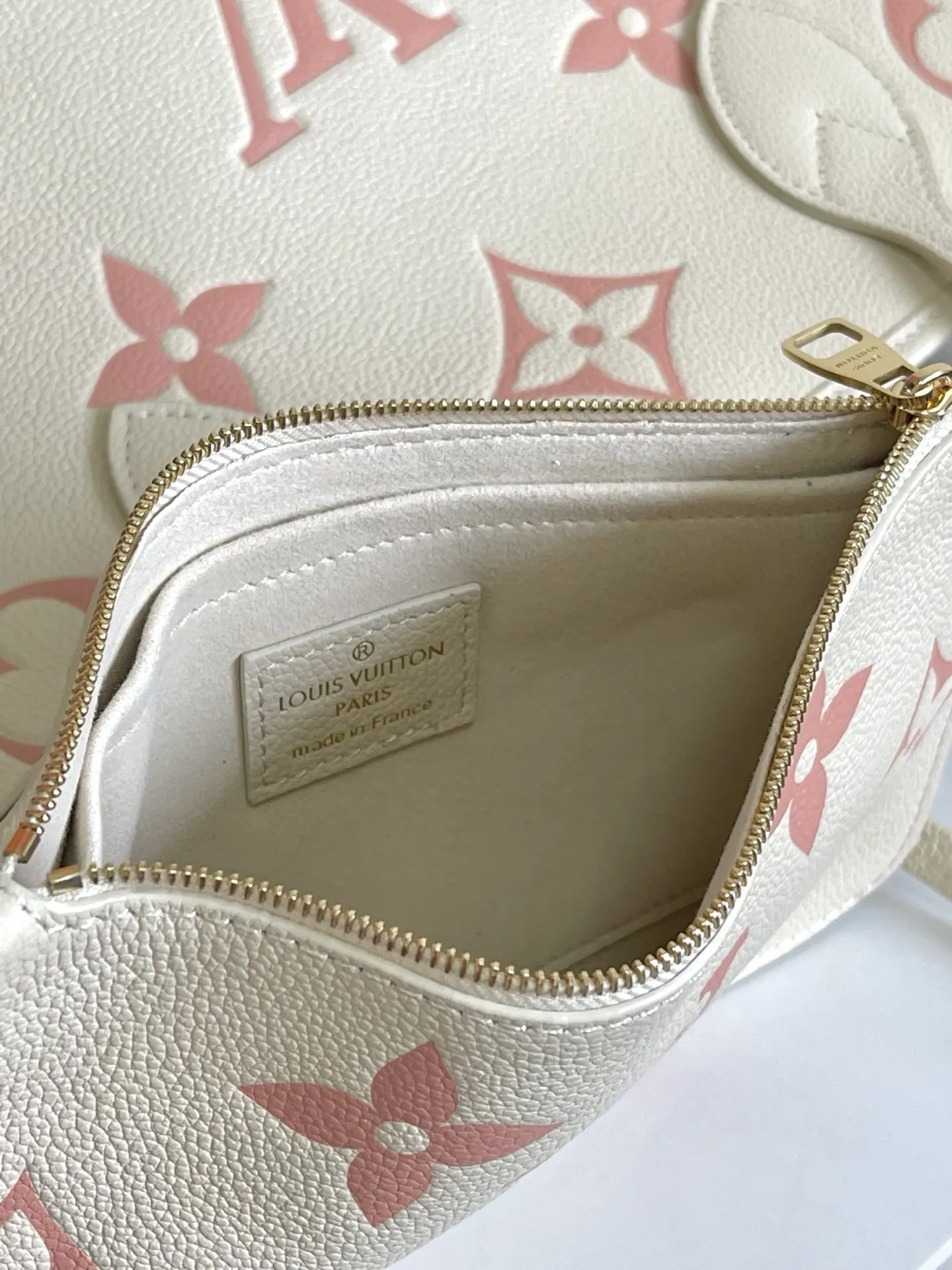 LV Neverfull Mo手拿包 精致手拿款