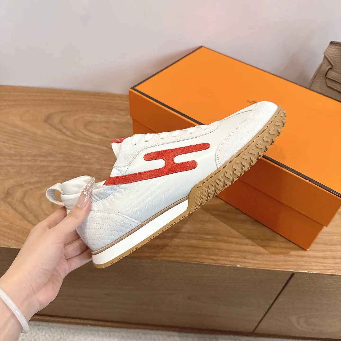 Hermès 运动鞋