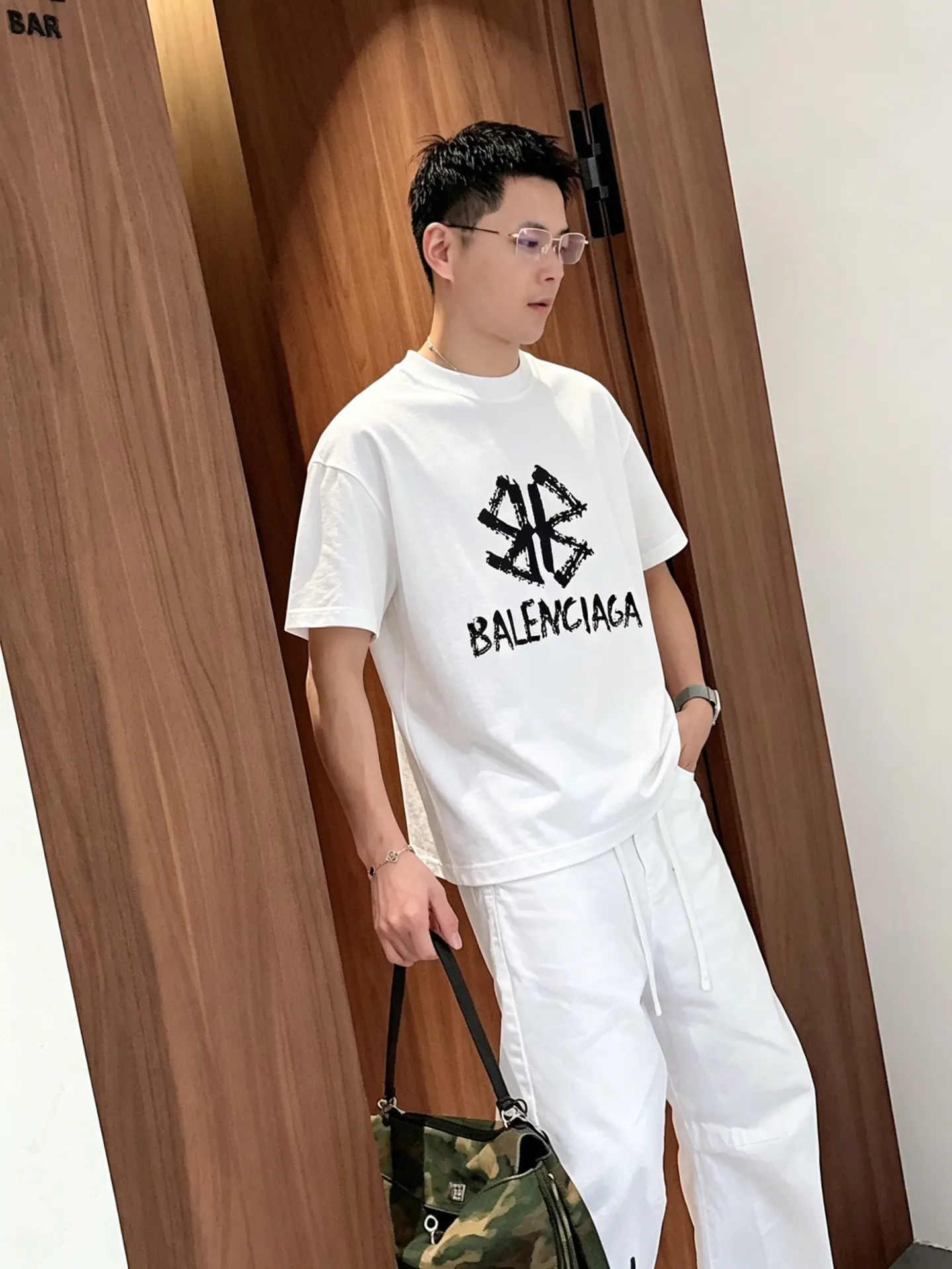 Balenciaga 黑白 純棉 Logo 短袖T恤(數字7) Balenciaga 黑白 純棉 Logo 短袖T恤(數字7)
