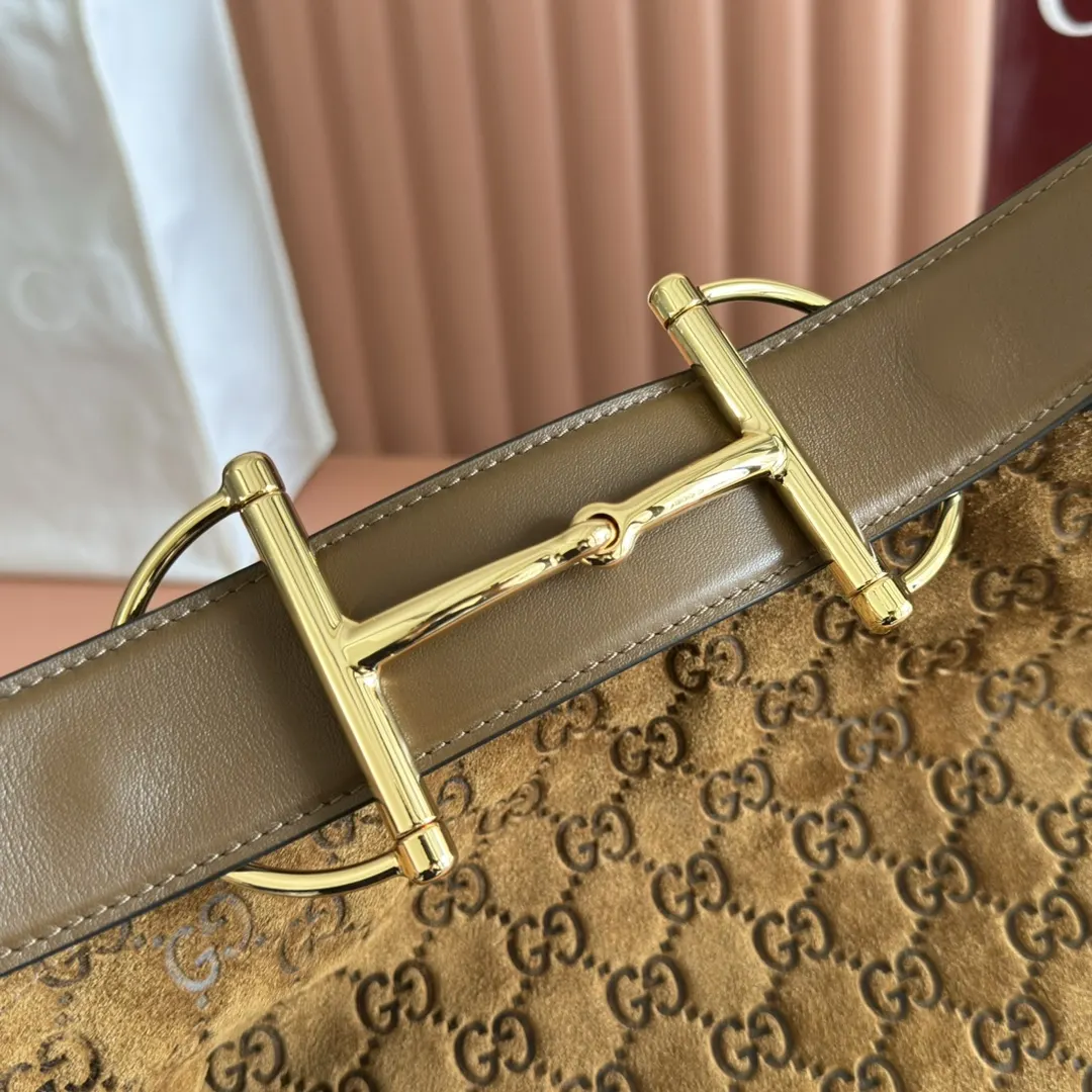 Gucci Black Gold Hobo Shoulder Bag Vintage Leather