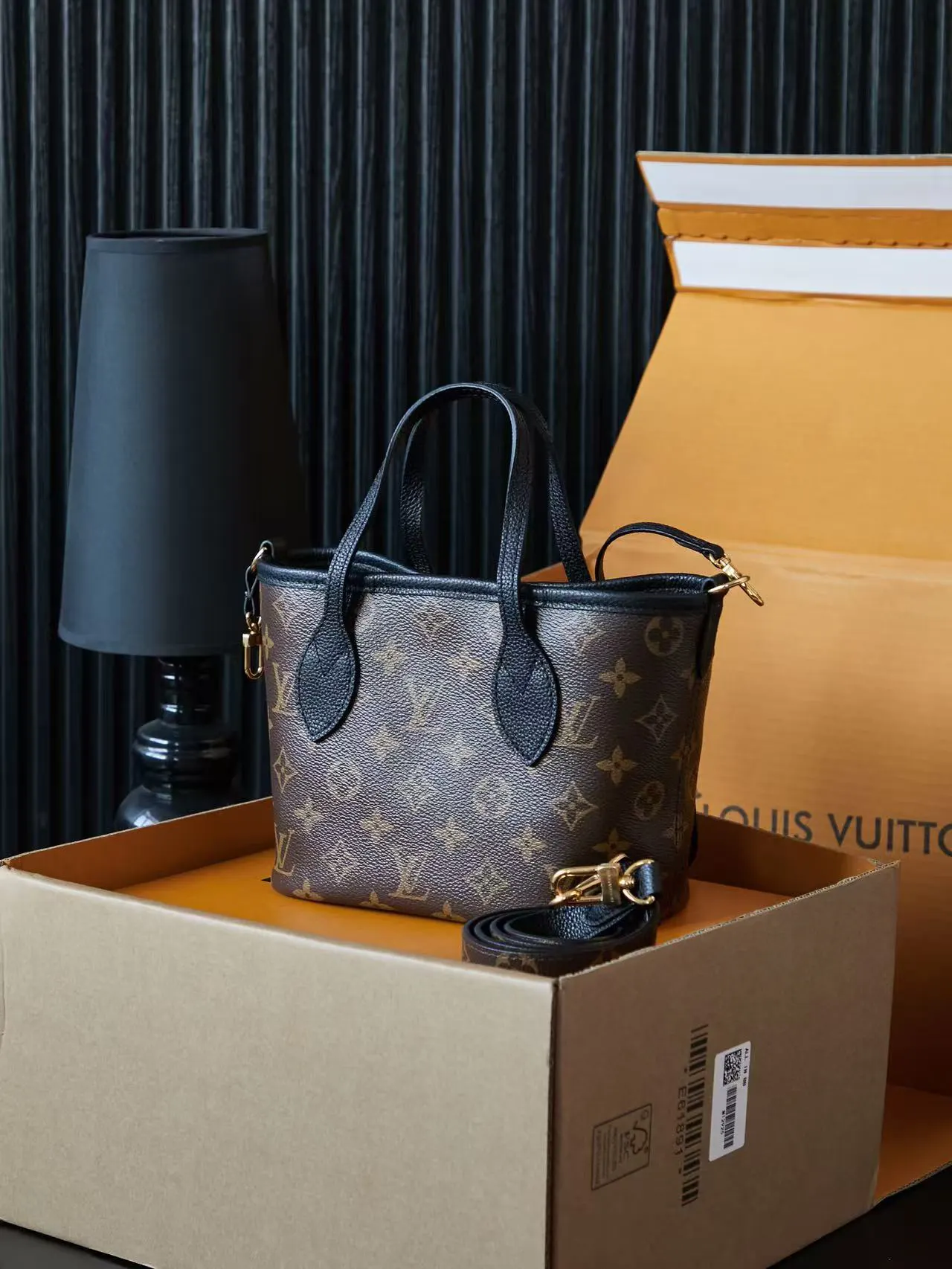 LV Neverfull 手袋(數字3) LV Neverfull 手袋(數字3)