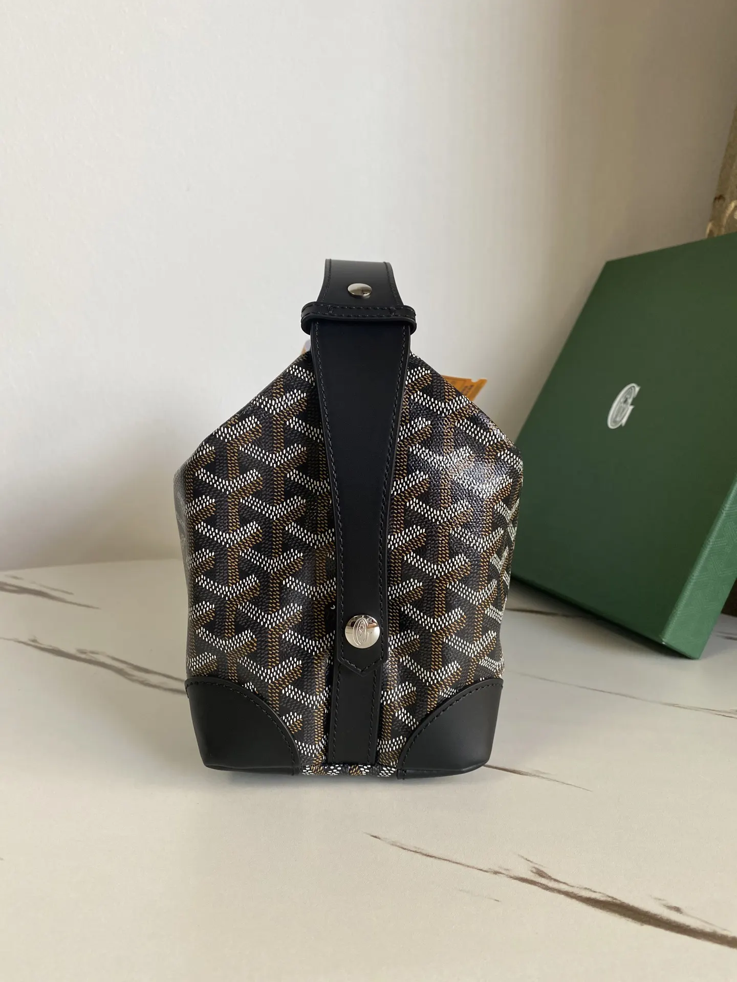 Cosmetic Pouch Leather