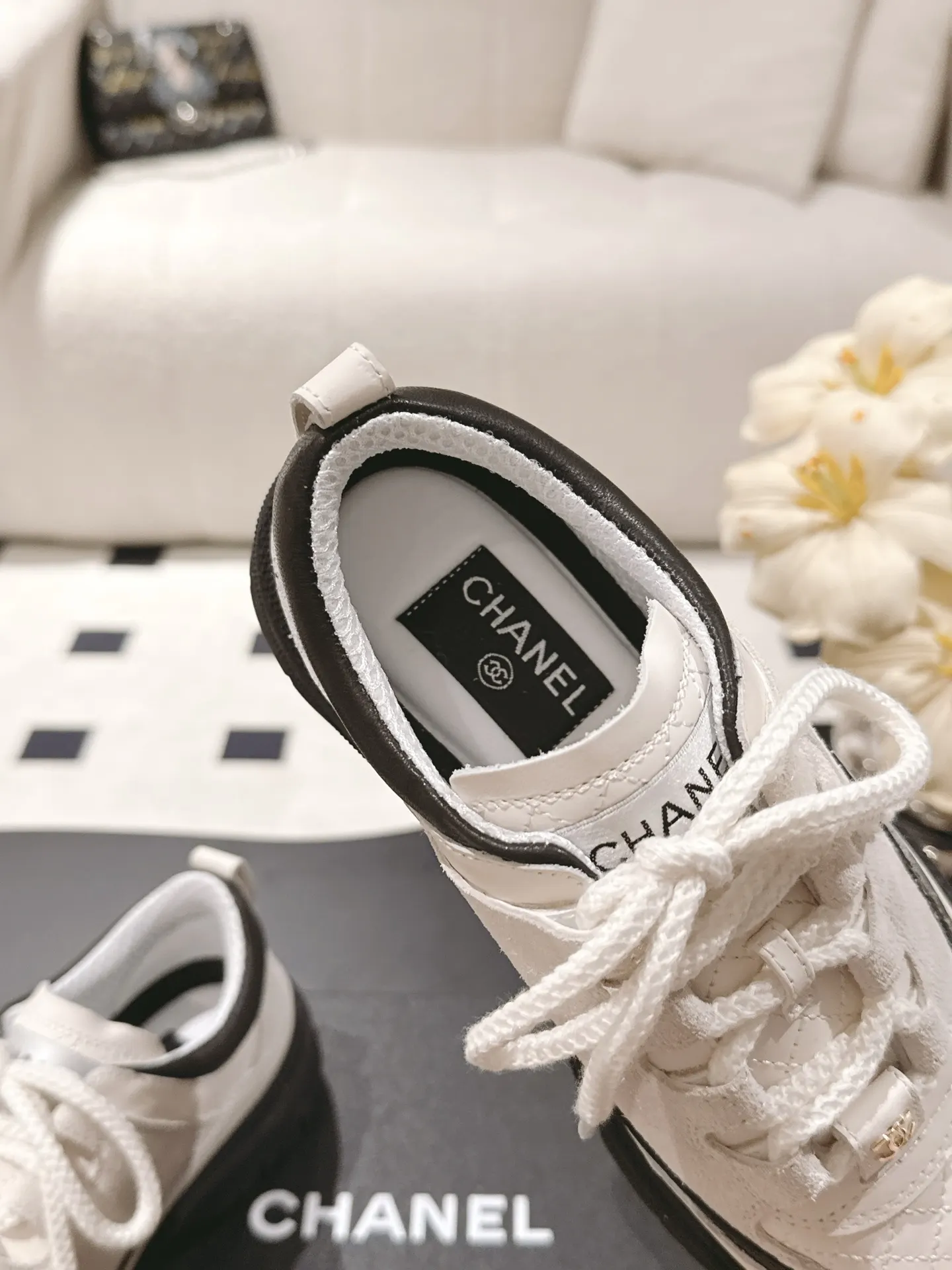 CHANEL 19 Bag 黑色荔枝纹牛皮链条包 经典款