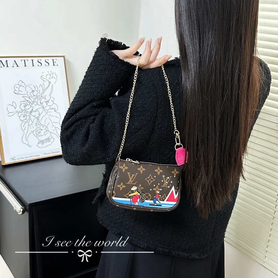 Louis Vuitton Chain Bag Canvas