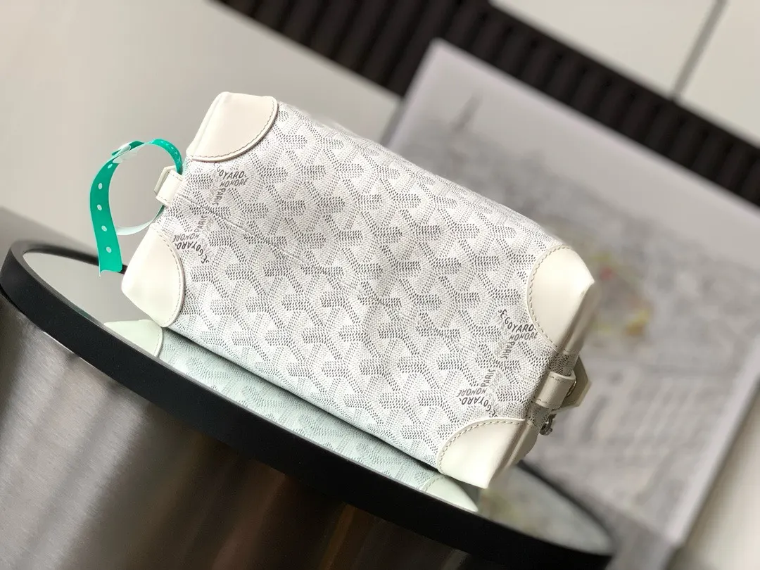 Cosmetic Pouch