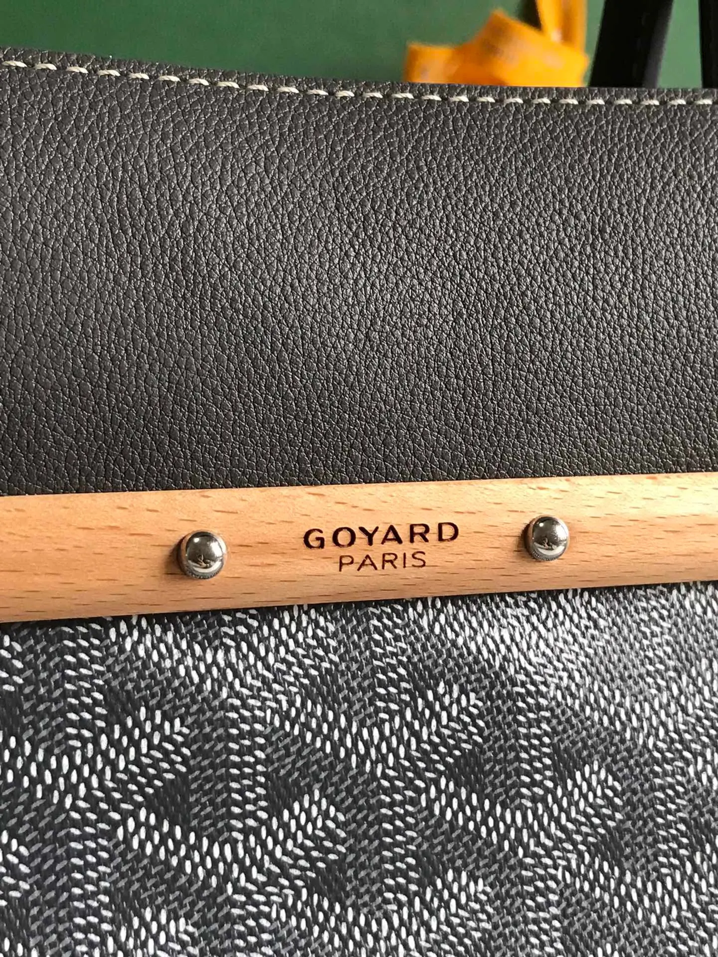 Goyard 个顏色可随意挑选 經典色很適合秋冬 鲜艳靓丽的颜 托特包 大容量托特款