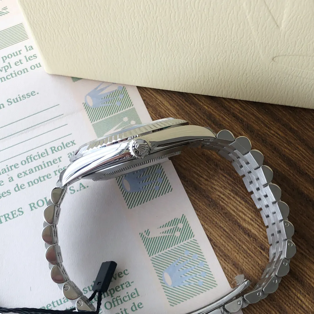 Rolex 字体大小工艺和 一致 台湾厂打造大厂质量亲民价特别 手表 经典腕表款