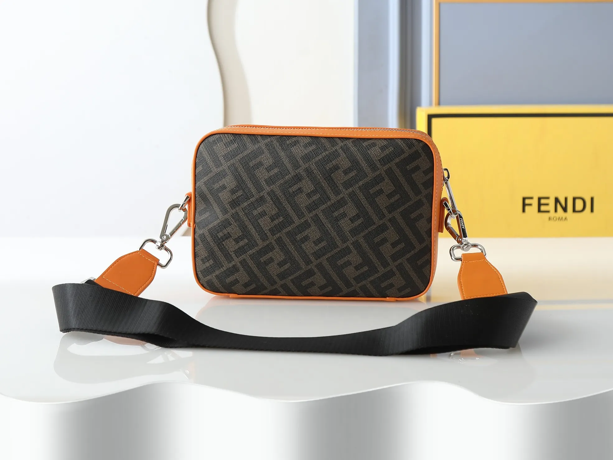 Fendi 黄色 单肩包 精选款