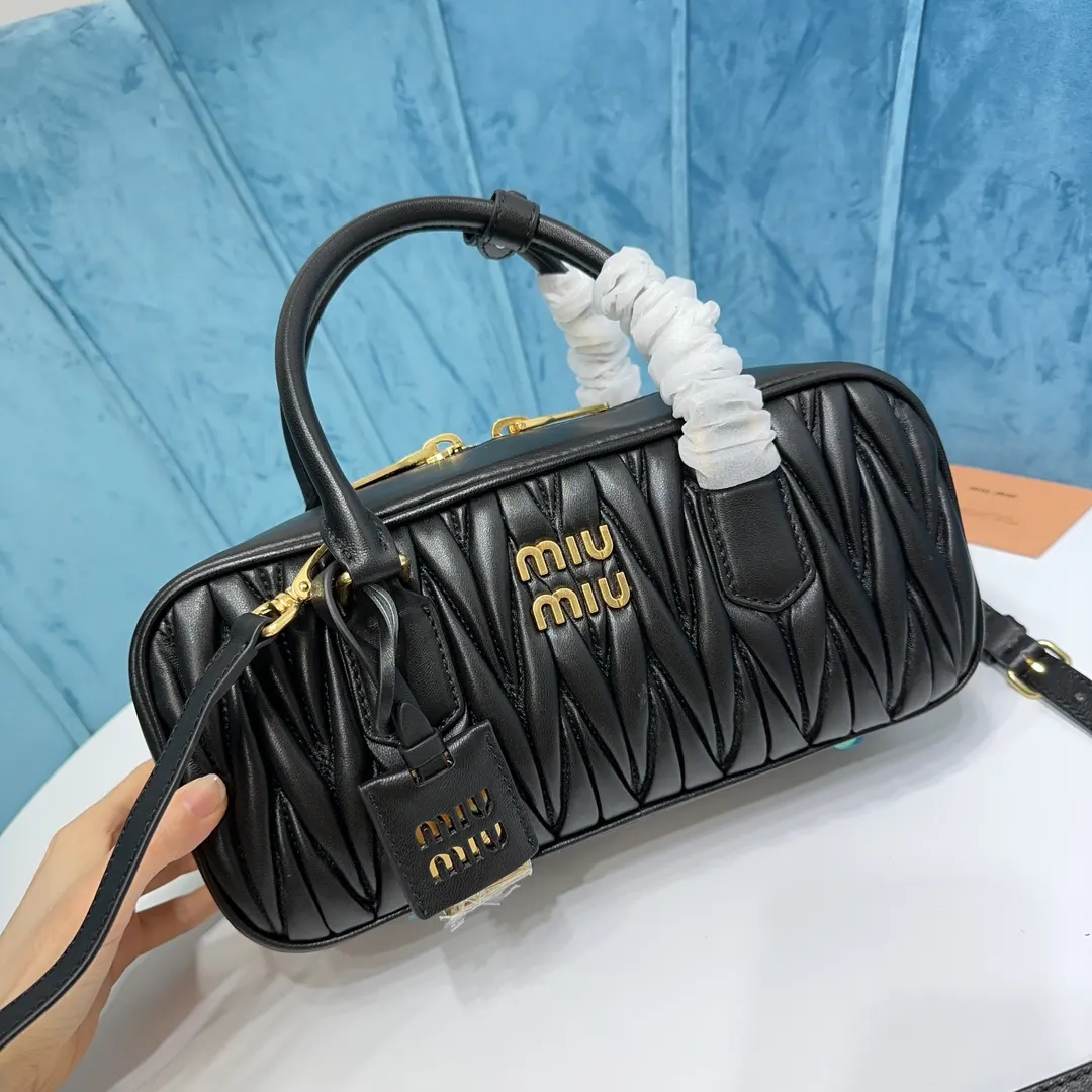 羊皮 斜背包 輕便斜挎款