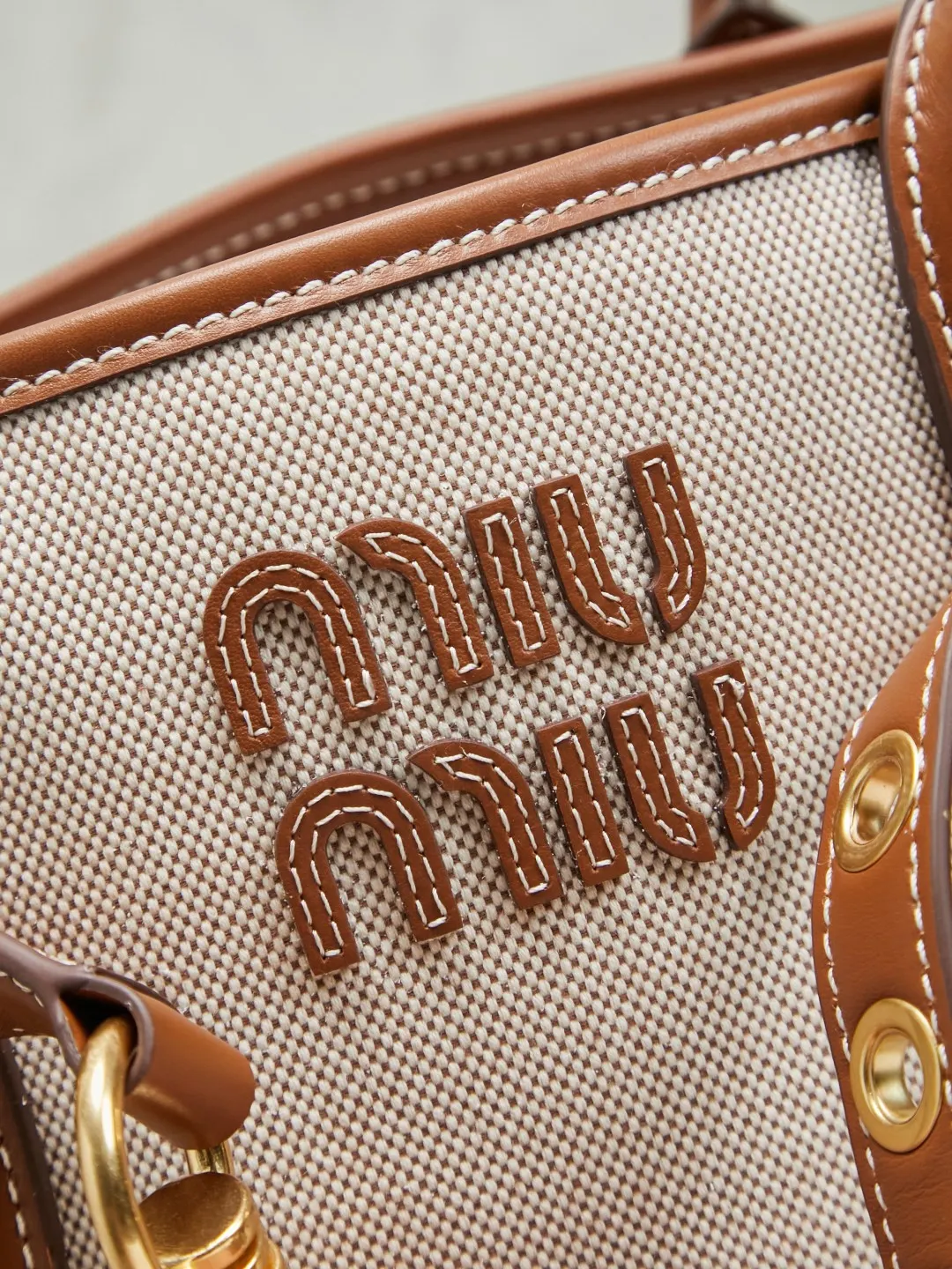 Miu 金色 小牛皮 托特包 大容量托特款